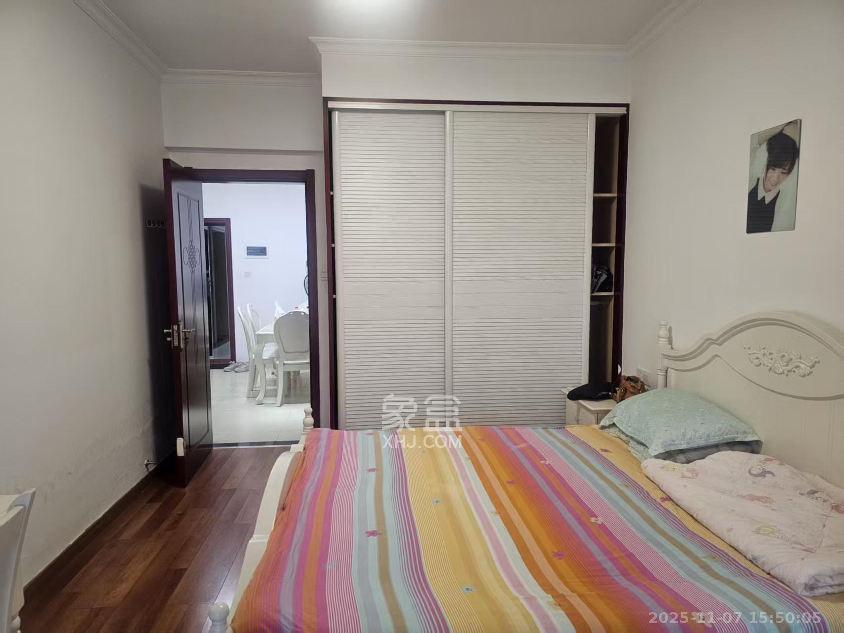 高信向日葵 2室2厅1卫 2600.0元/月 高信向日葵 2室2厅1卫 2600.0元/月室内图