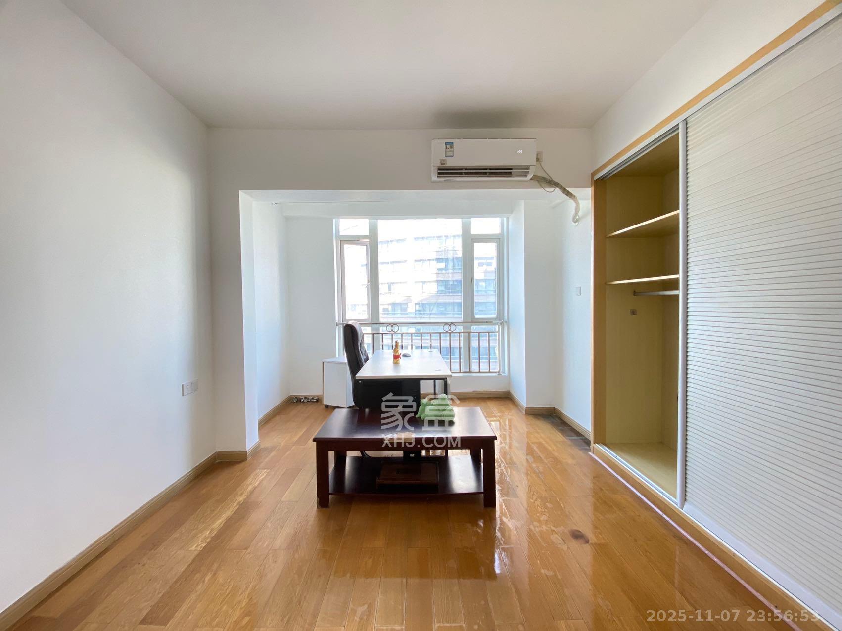 长城华都  1室1厅1卫    1600.0元/月室内图