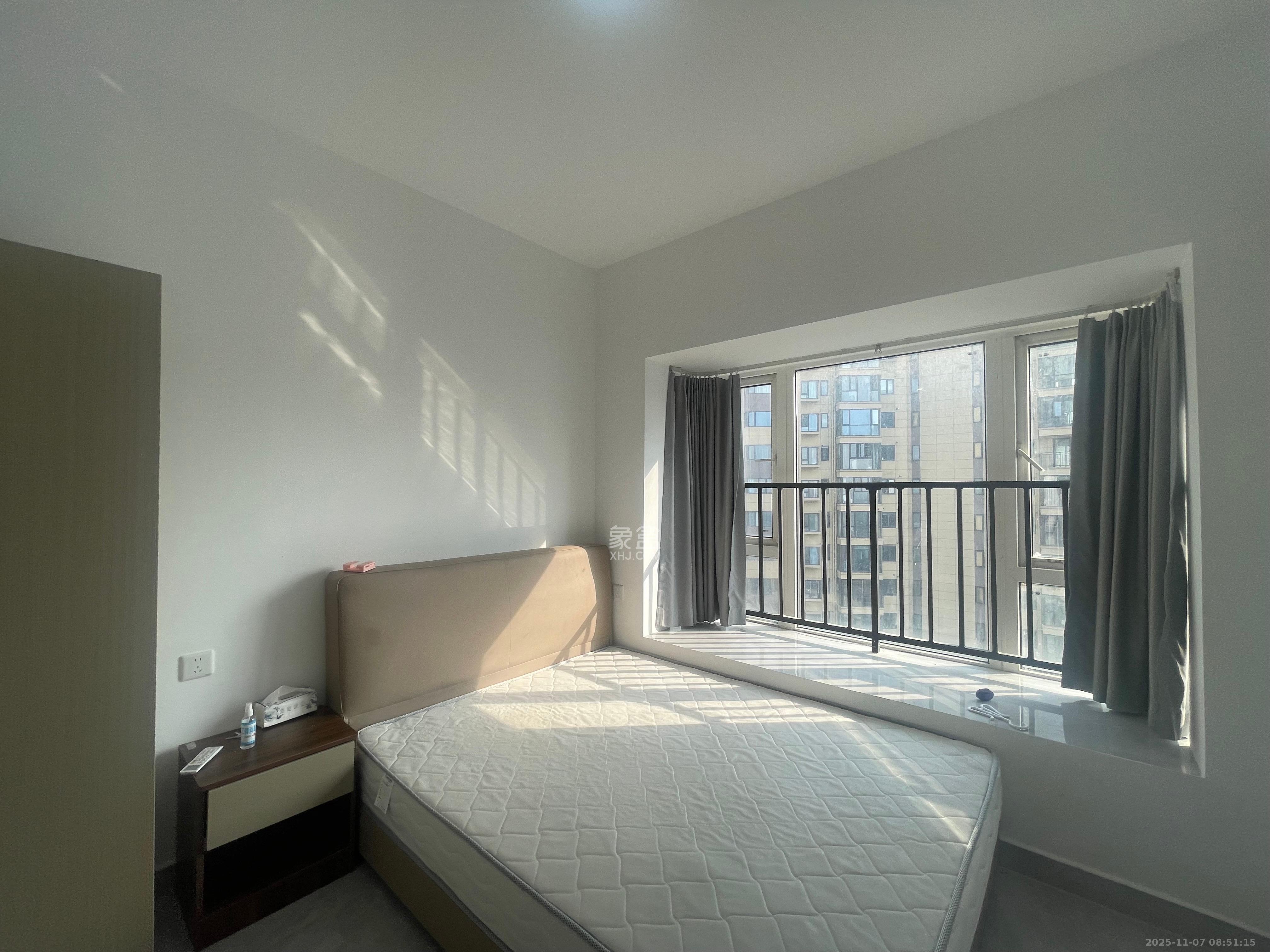 保利香槟国际  1室0厅0卫    2100.0元/月室内图