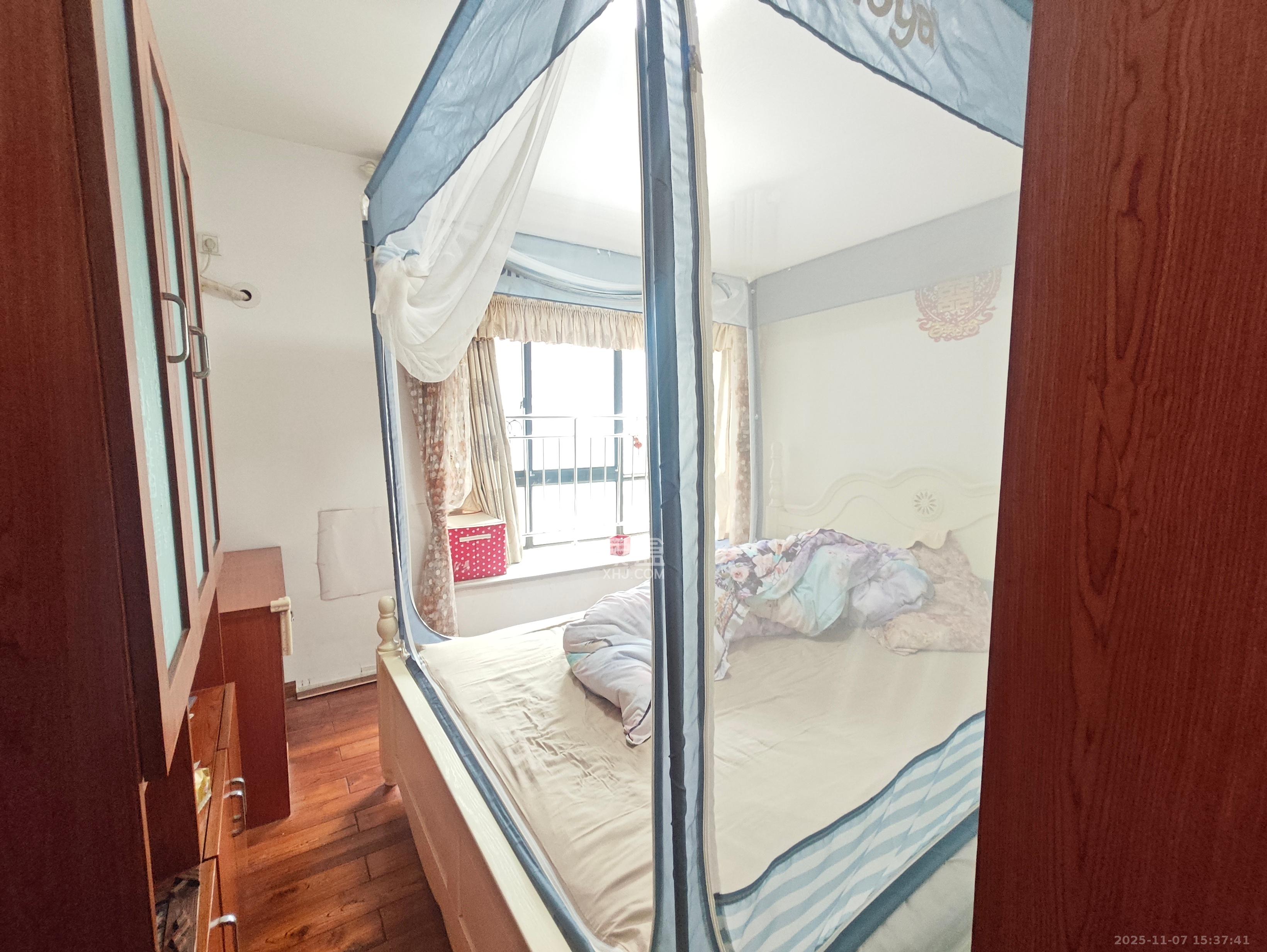 钱隆樽品(一、二、三期)  2室2厅1卫    2000.0元/月室内图