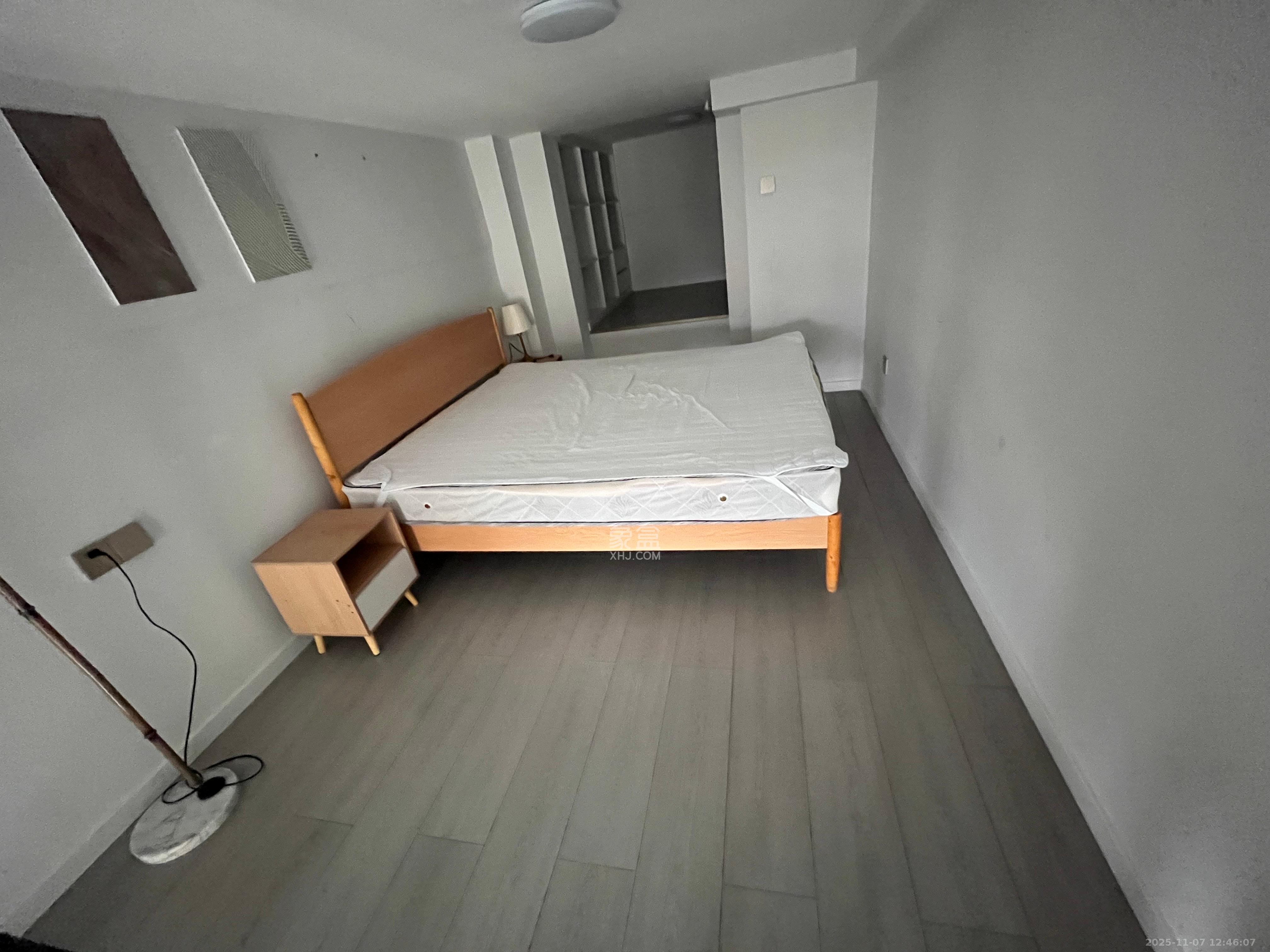 珠江花城好世界  1室0厅0卫    2000.0元/月室内图