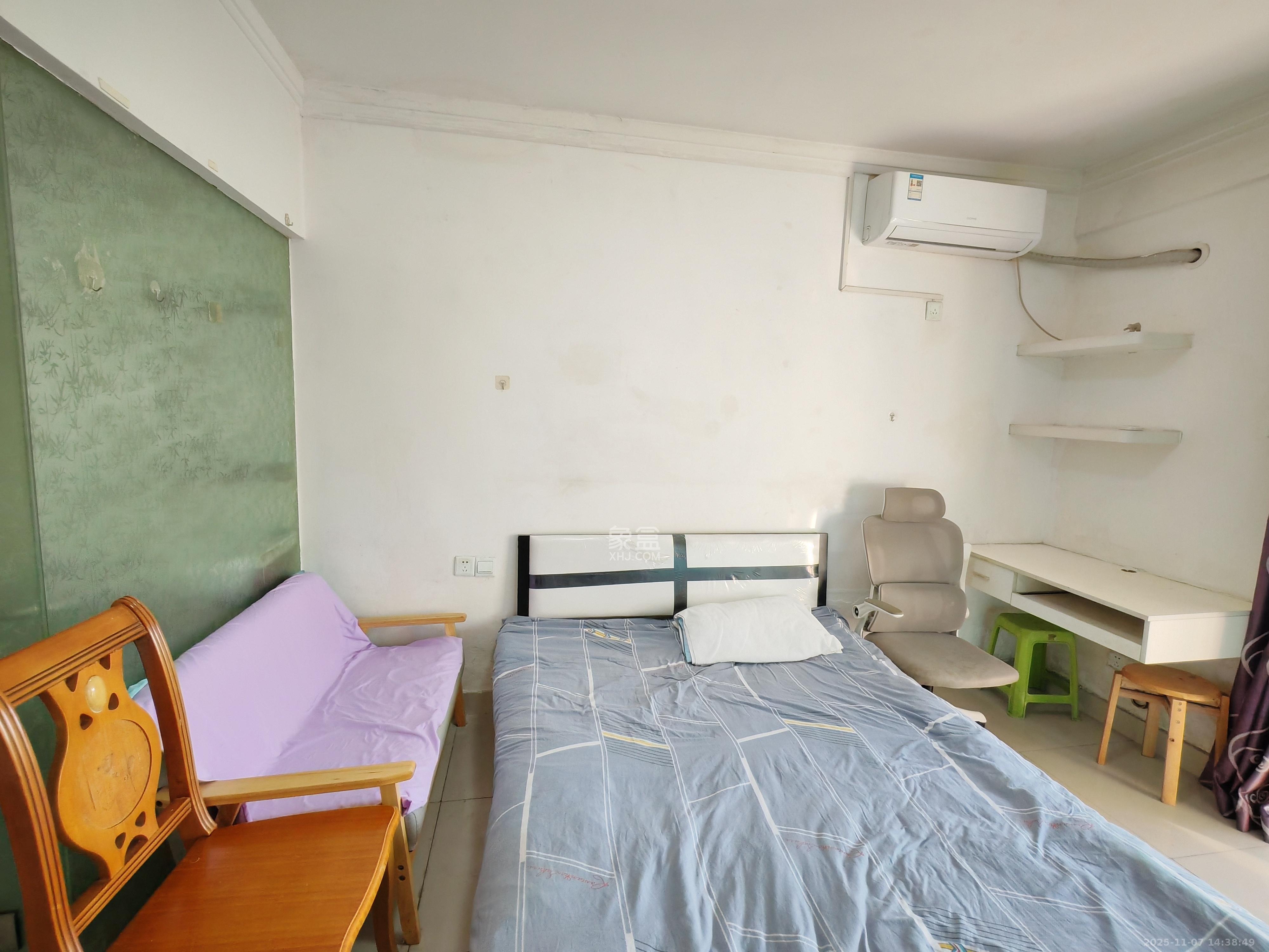 兰卡威国际 1室1厅1卫 1300.0元/月 兰卡威国际 1室1厅1卫 1300.0元/月室内图