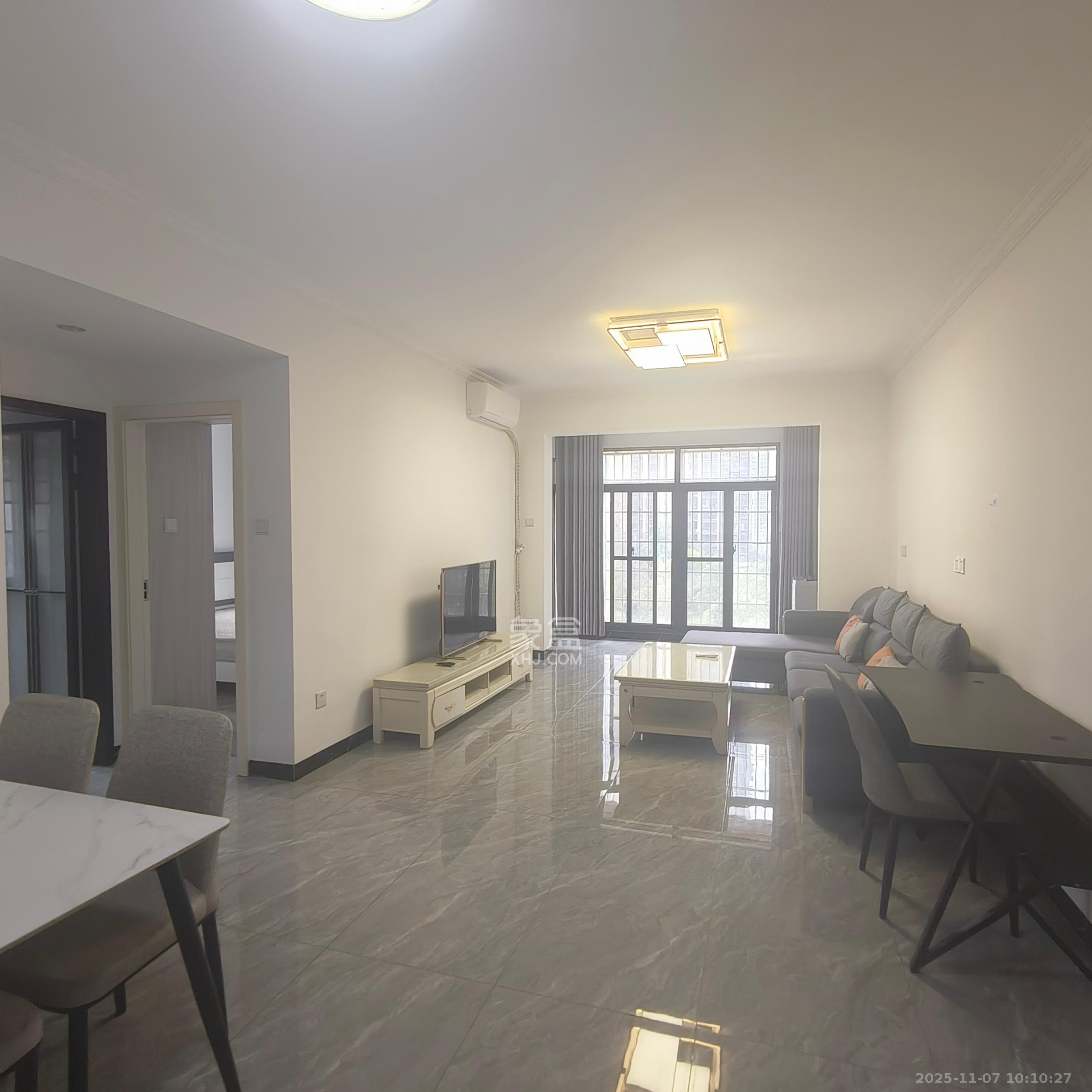 和润园三期 2室1厅1卫 2100.0元/月 和润园三期 2室1厅1卫 2100.0元/月室内图