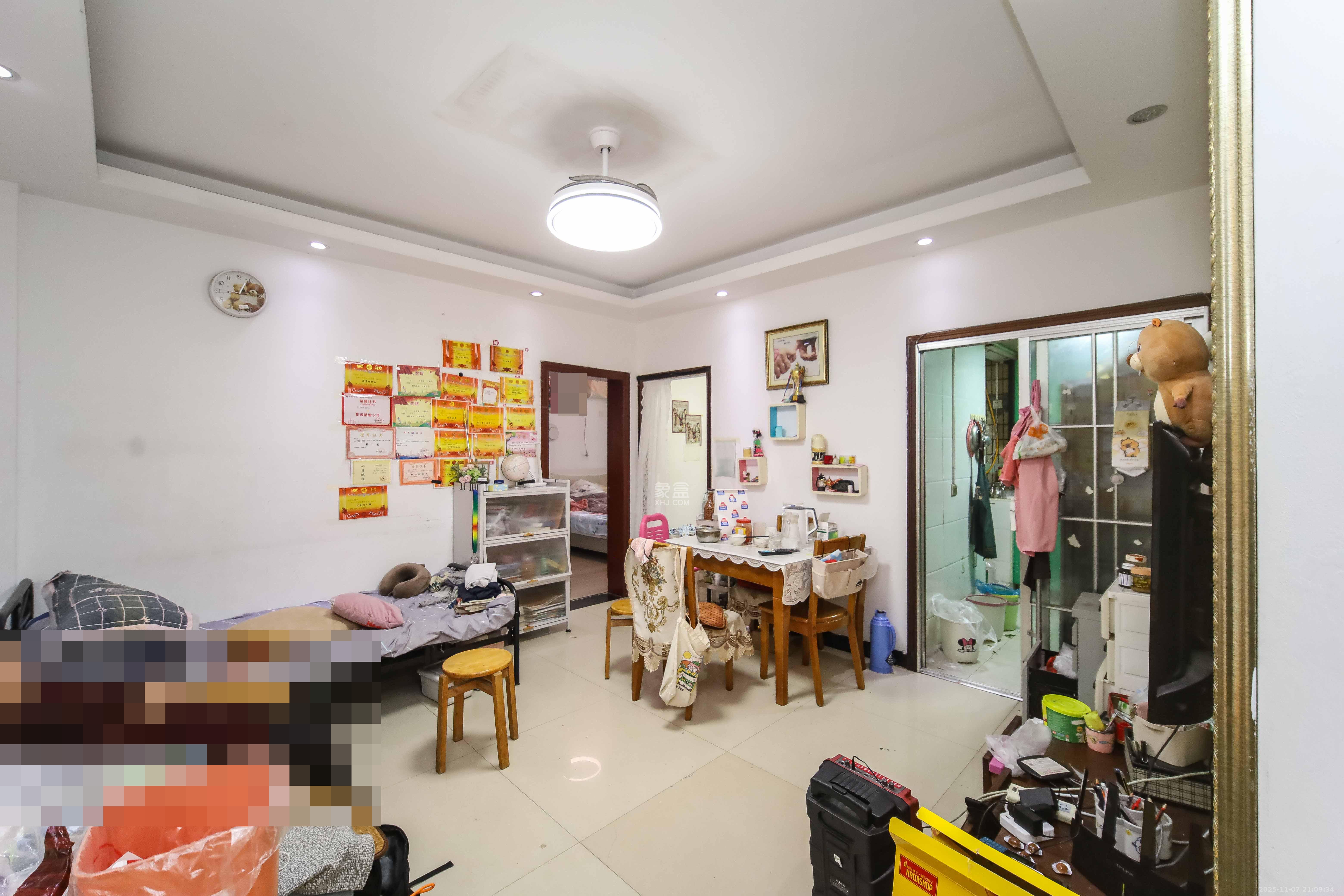 东方银座(东方摩卡) 4室0厅0卫 43.8万 东方银座(东方摩卡) 4室0厅0卫 43.8万客厅