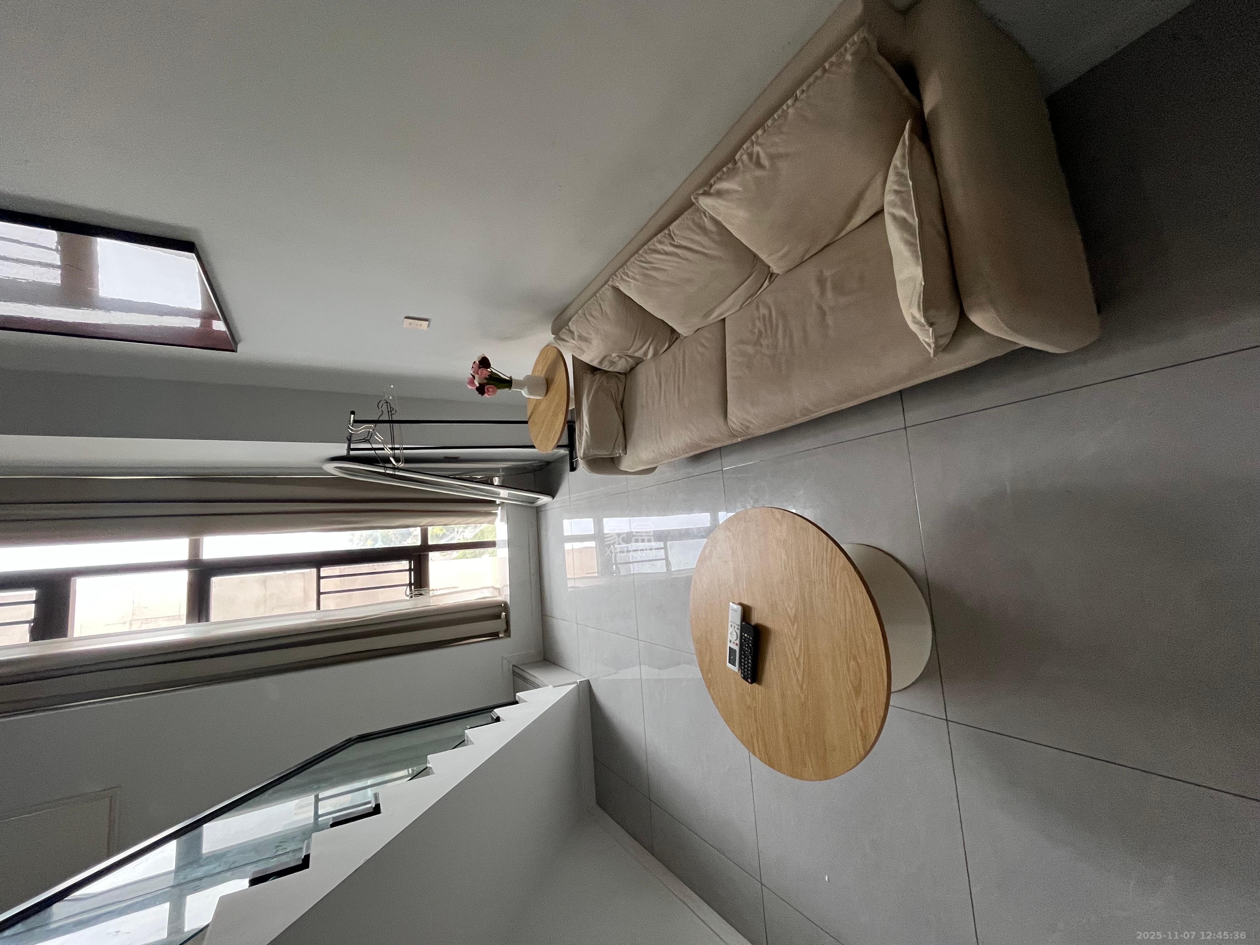 珠江花城好世界  1室0厅0卫    2000.0元/月室内图