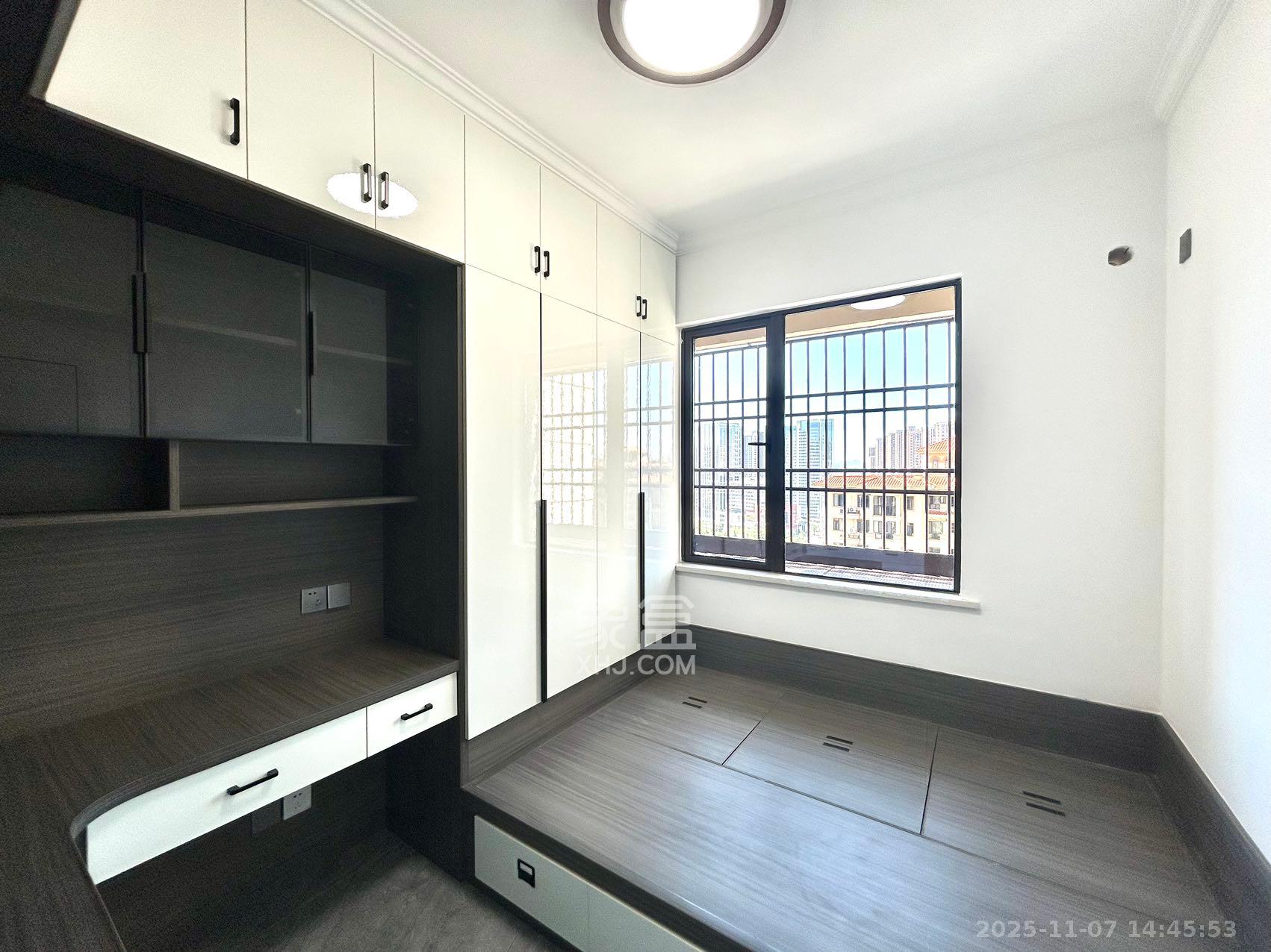 长房明宸府 3室2厅1卫 2400.0元/月 长房明宸府 3室2厅1卫 2400.0元/月室内图