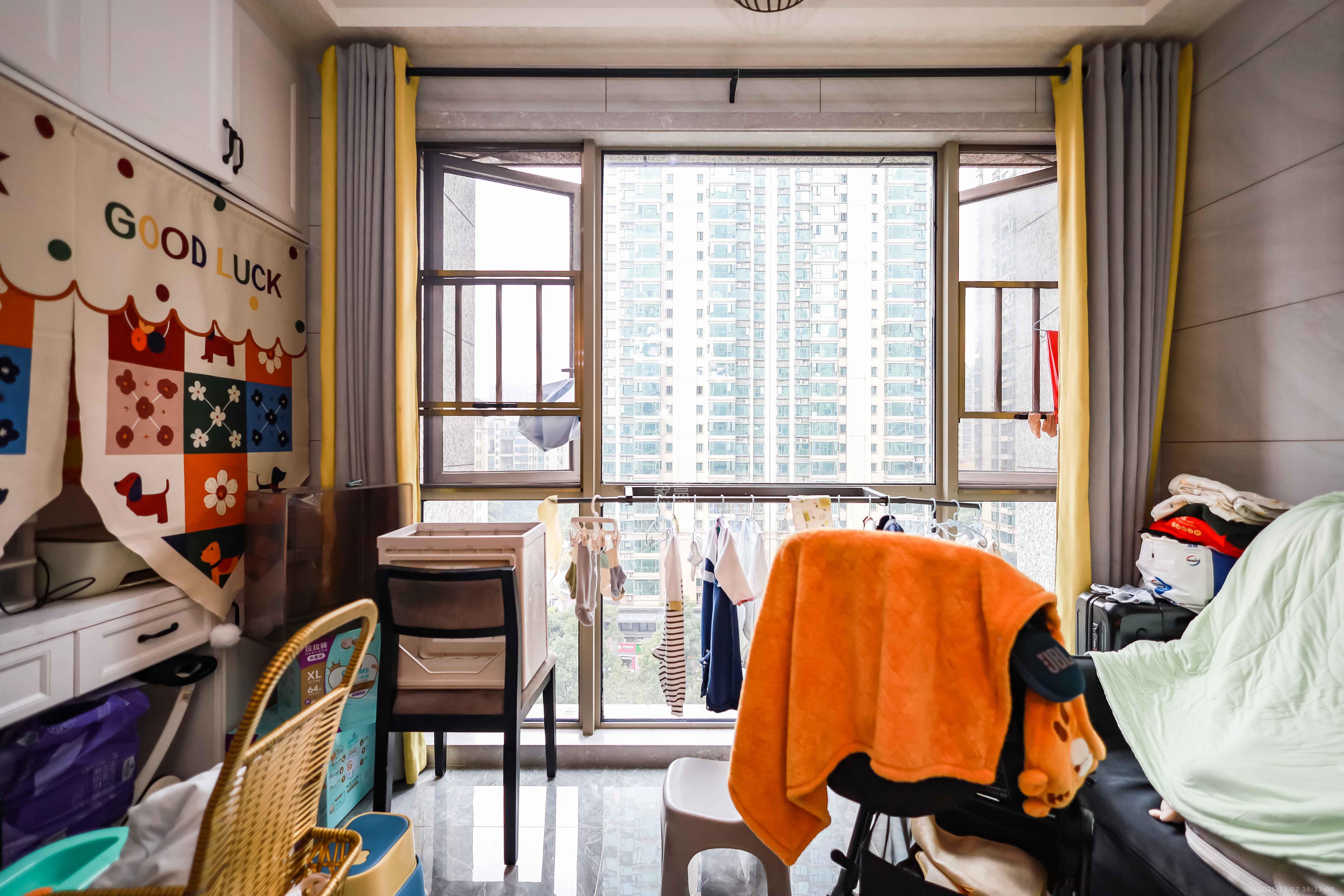 万象府台 3室2厅1卫 178.0万 万象府台 3室2厅1卫 178.0万阳台