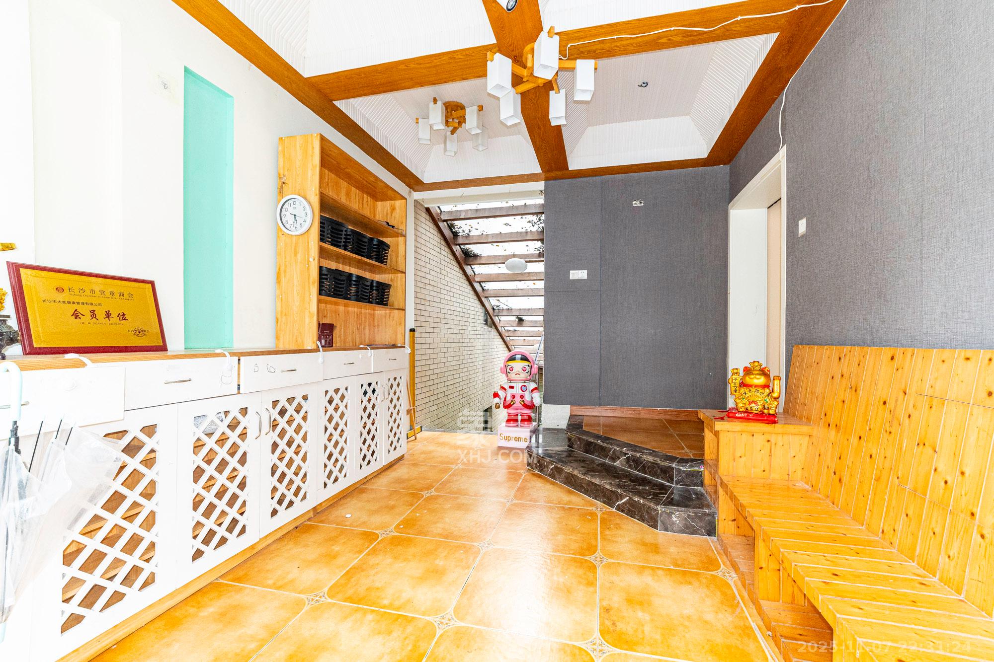 山水湾  5室2厅2卫    410.0万其他