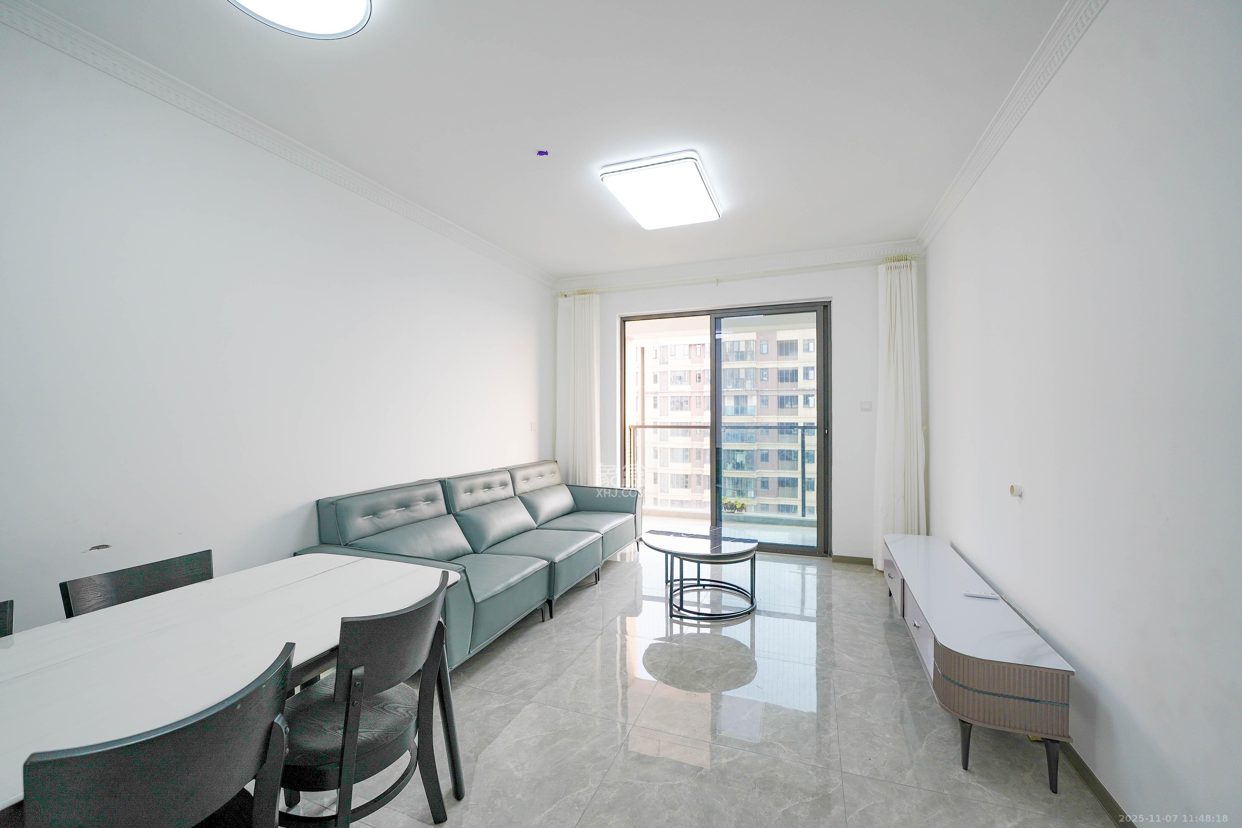 福天藏郡院子  3室2厅1卫    2000.0元/月室内图