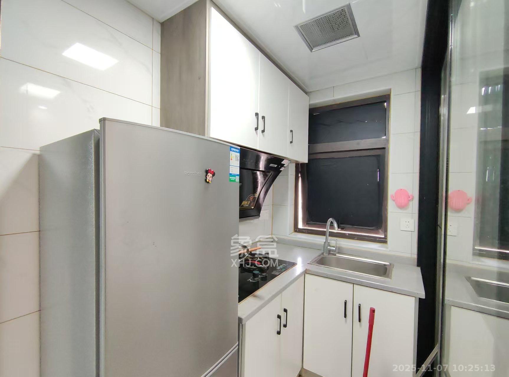 鹏程府  1室1厅1卫    1400.0元/月室内图