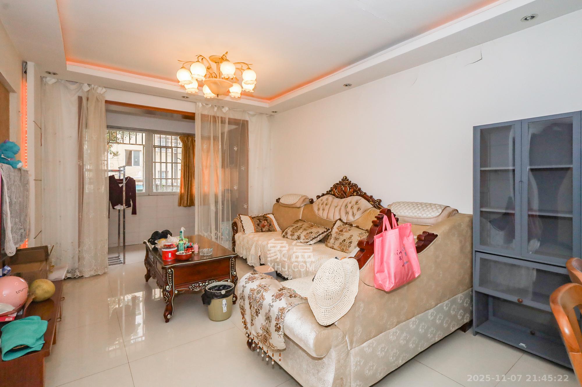 德润园  2室2厅1卫    52.0万