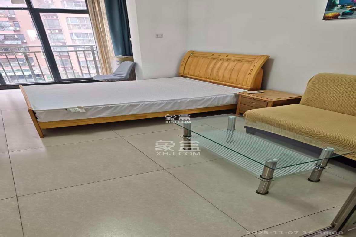 金领家族 1室1厅1卫 1280.0元/月 金领家族 1室1厅1卫 1280.0元/月室内图