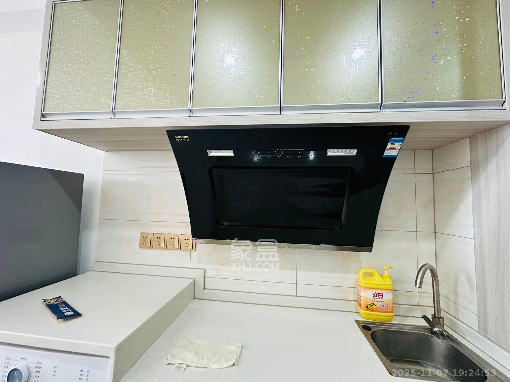 保利麓谷林语I区 1室1厅1卫 1500.0元/月 保利麓谷林语I区 1室1厅1卫 1500.0元/月室内图