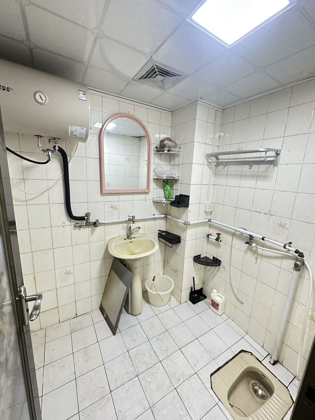 侨诚花园  1室0厅0卫    1500.0元/月室内图