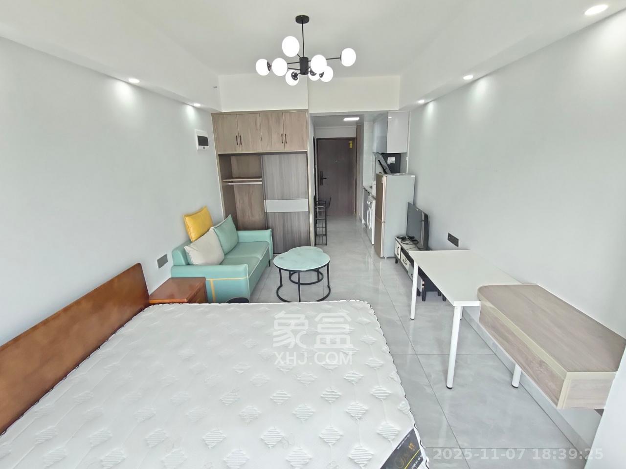 龙湖湘江星座（祺鑫星座公寓）  1室0厅0卫    1400.0元/月