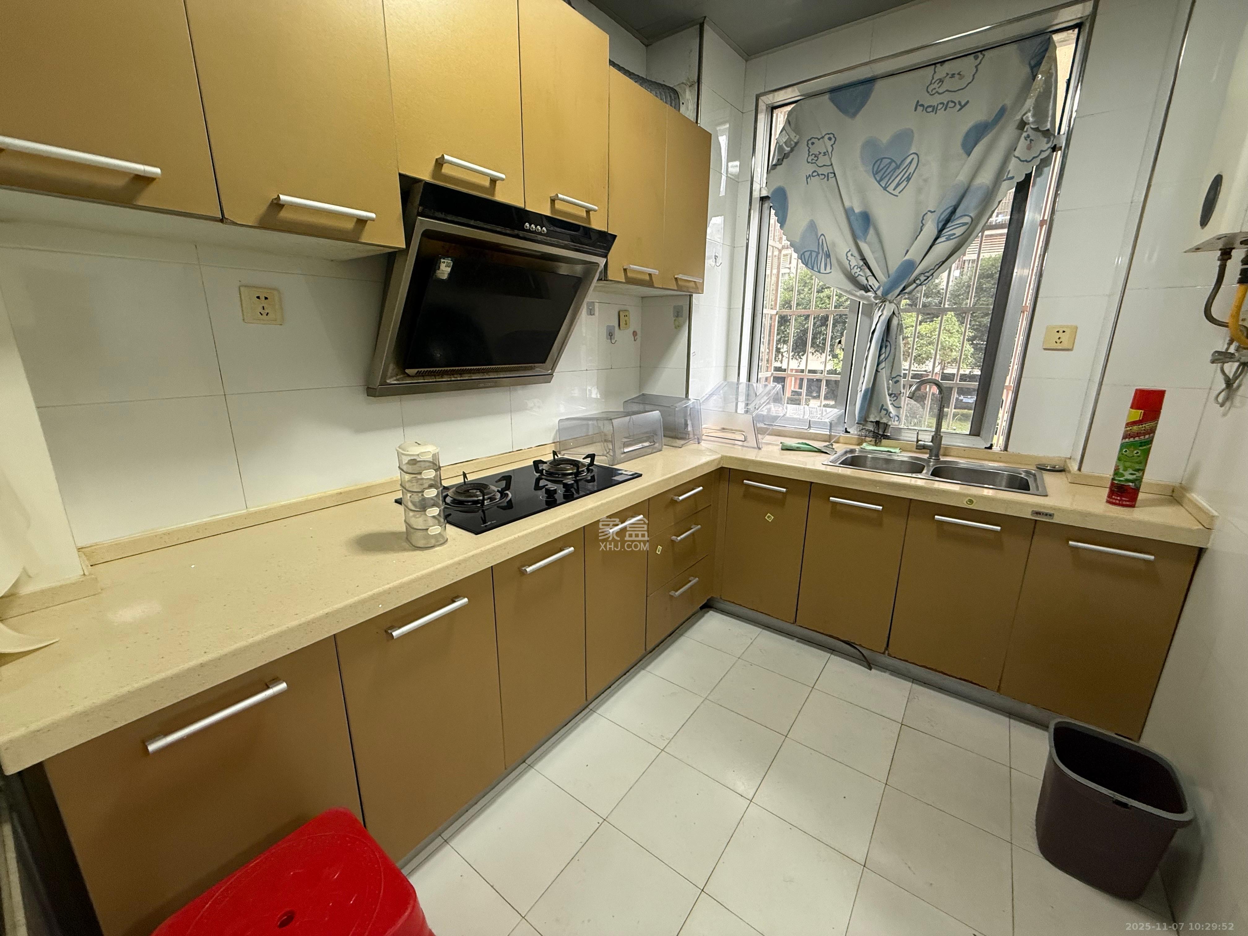 先锋新宇 2室1厅1卫 1700.0元/月 先锋新宇 2室1厅1卫 1700.0元/月室内图