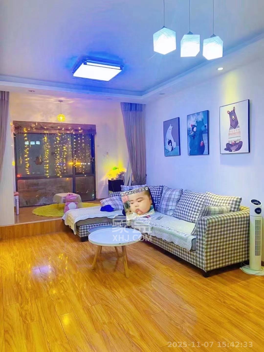 长盛岚庭  1室1厅1卫    2000.0元/月