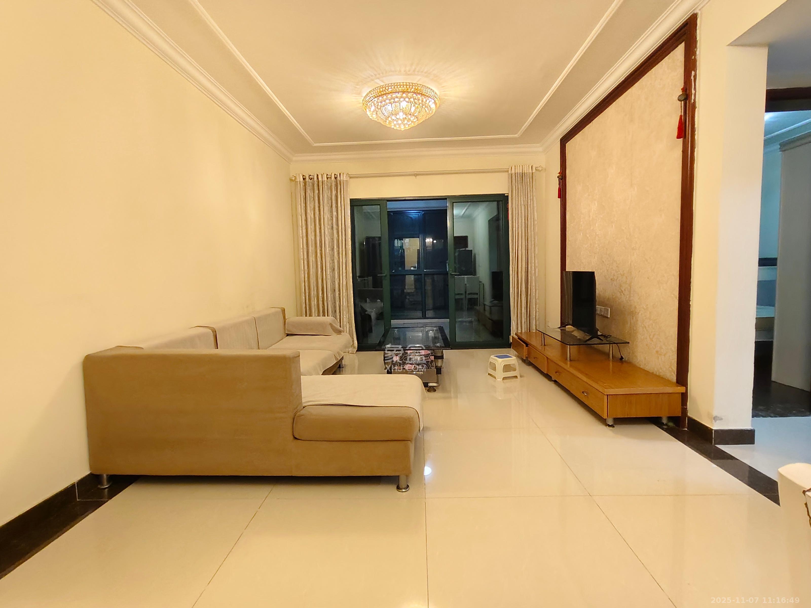 恒大华府  2室2厅1卫    1800.0元/月