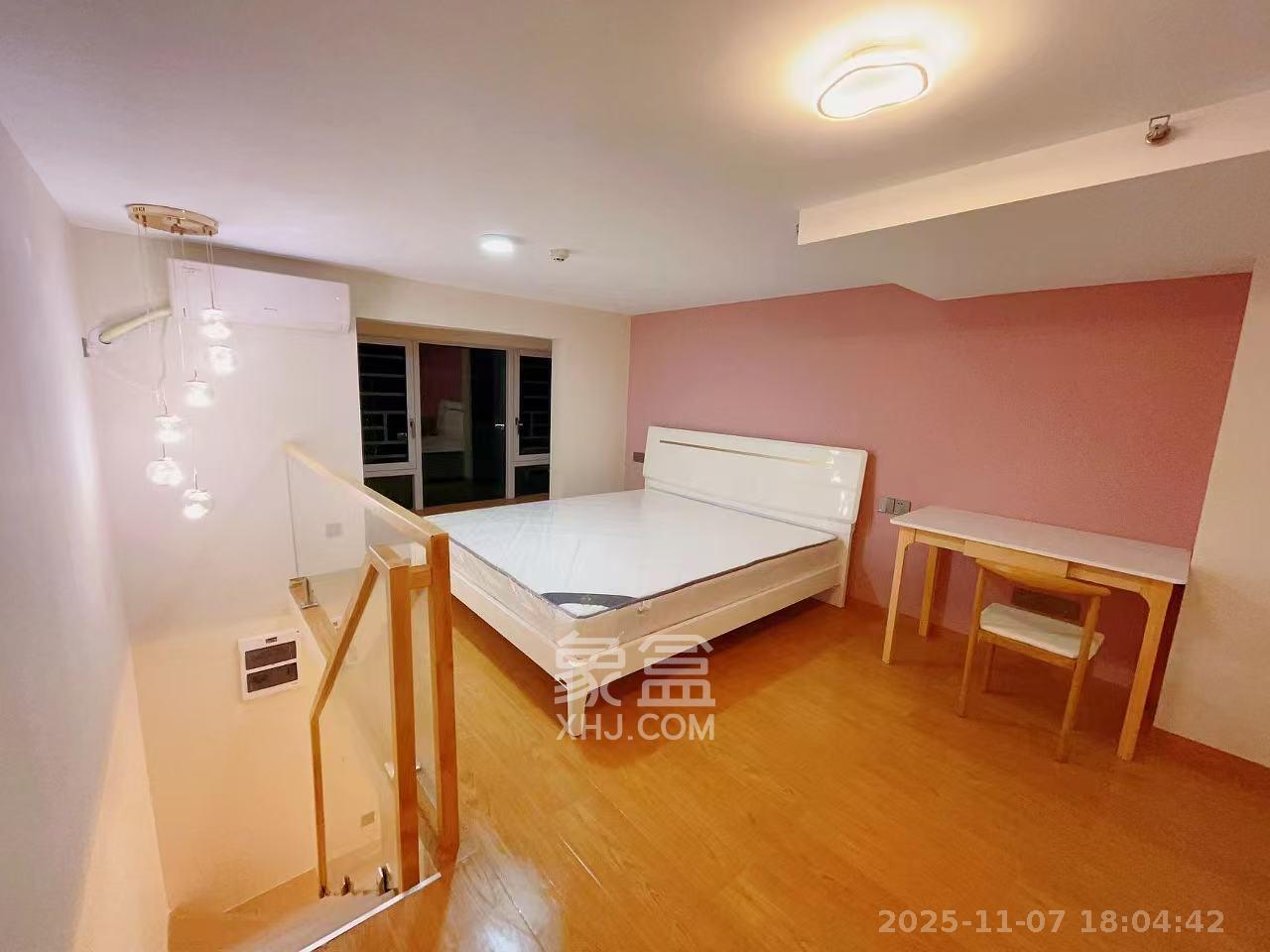 万科金色梦想A区  1室1厅1卫    1900.0元/月室内图