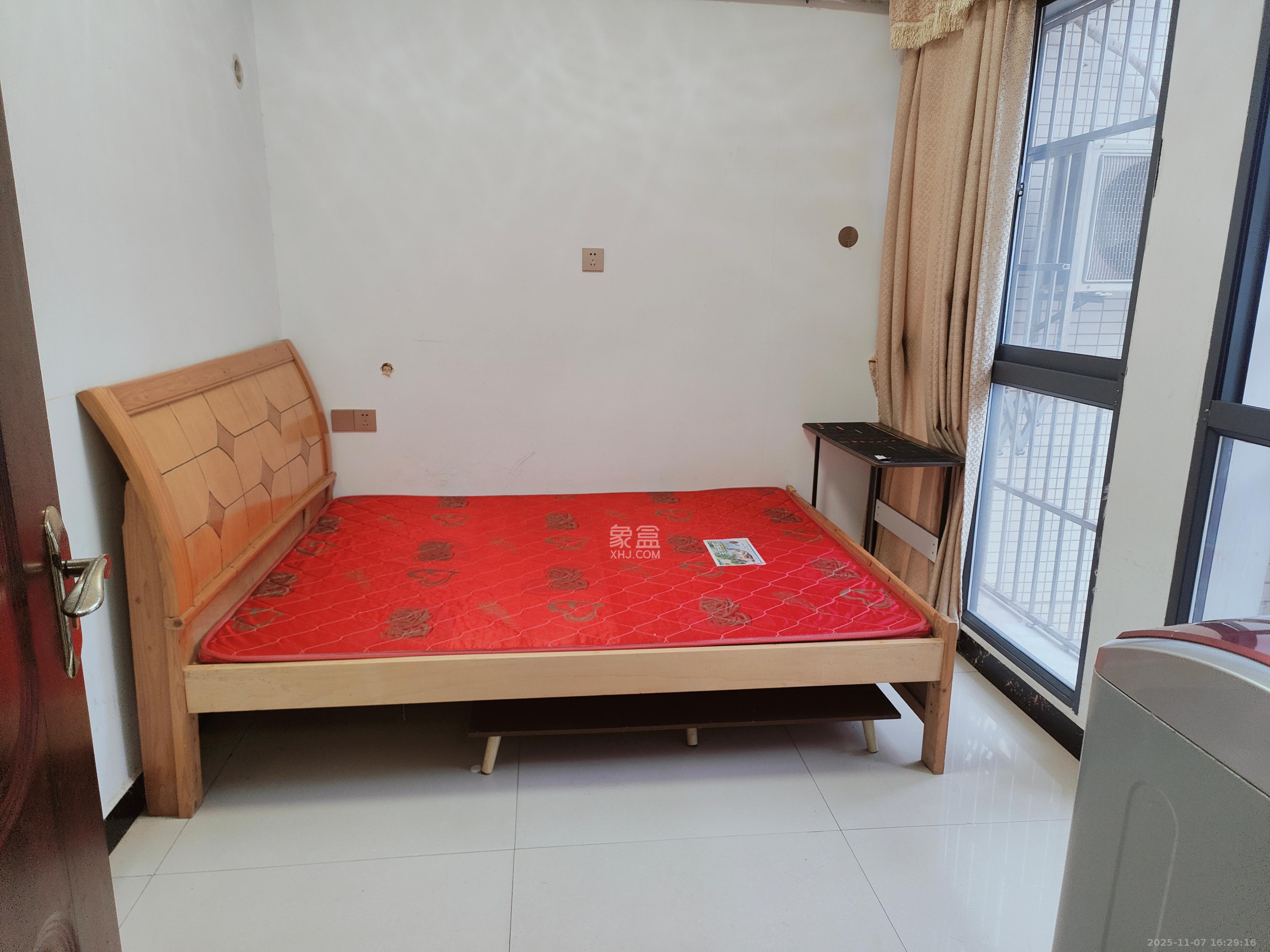 奥莱名邸 3室2厅1卫 1700.0元/月 奥莱名邸 3室2厅1卫 1700.0元/月室内图