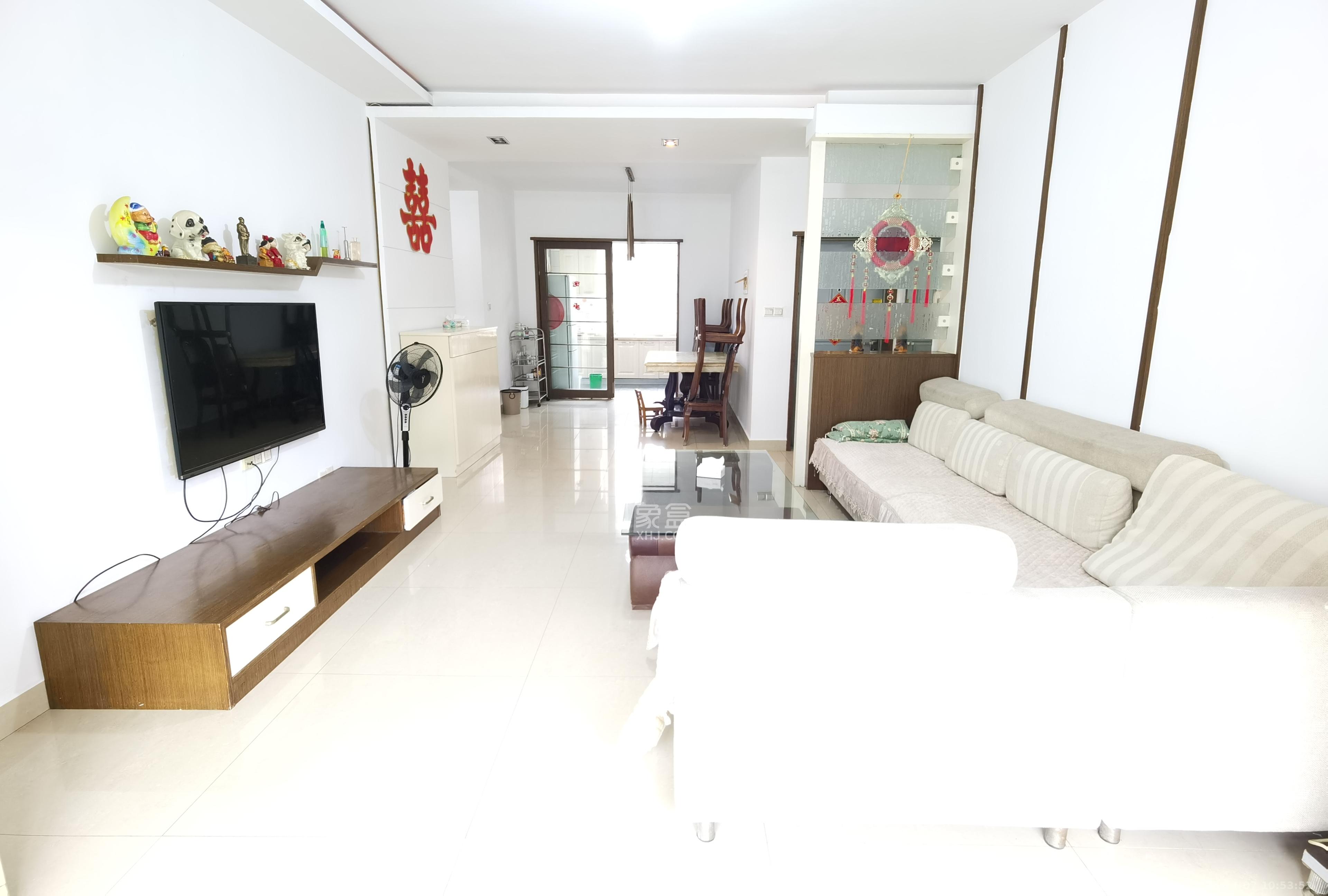 枫林绿洲  3室2厅2卫    2400.0元/月室内图