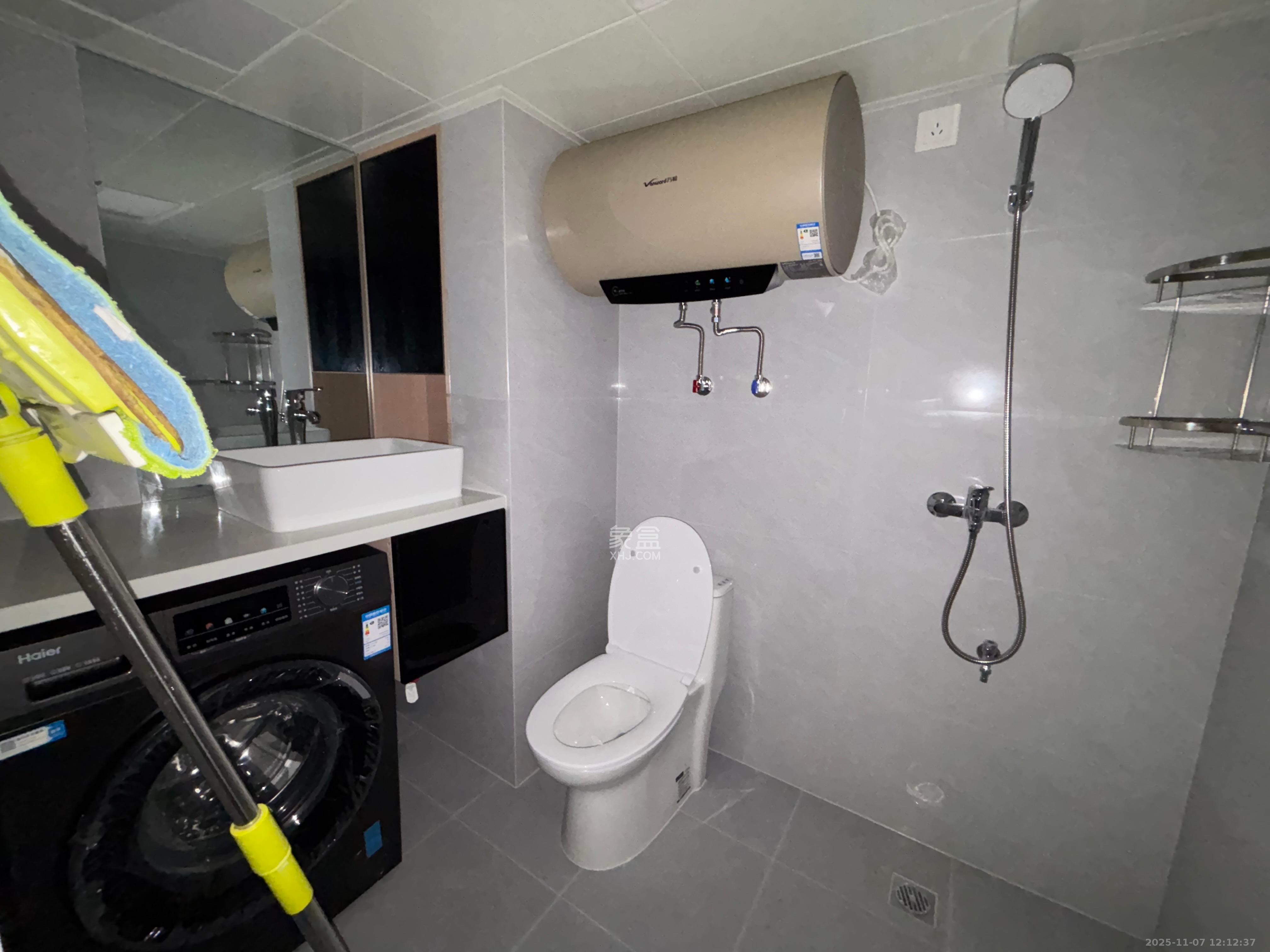 梅溪湖金茂湾  2室0厅0卫    2300.0元/月室内图