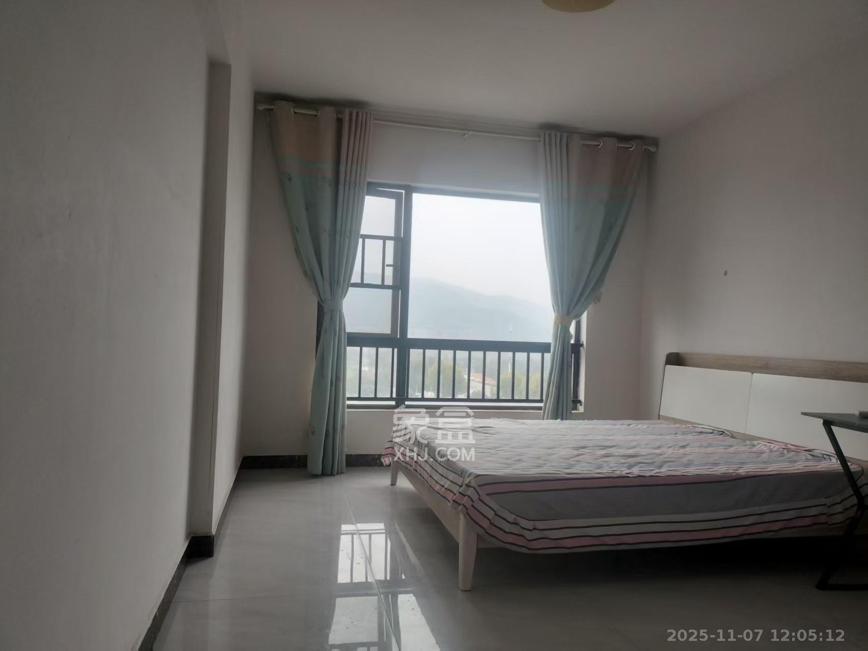 达美D6区  2室2厅1卫    2000.0元/月室内图