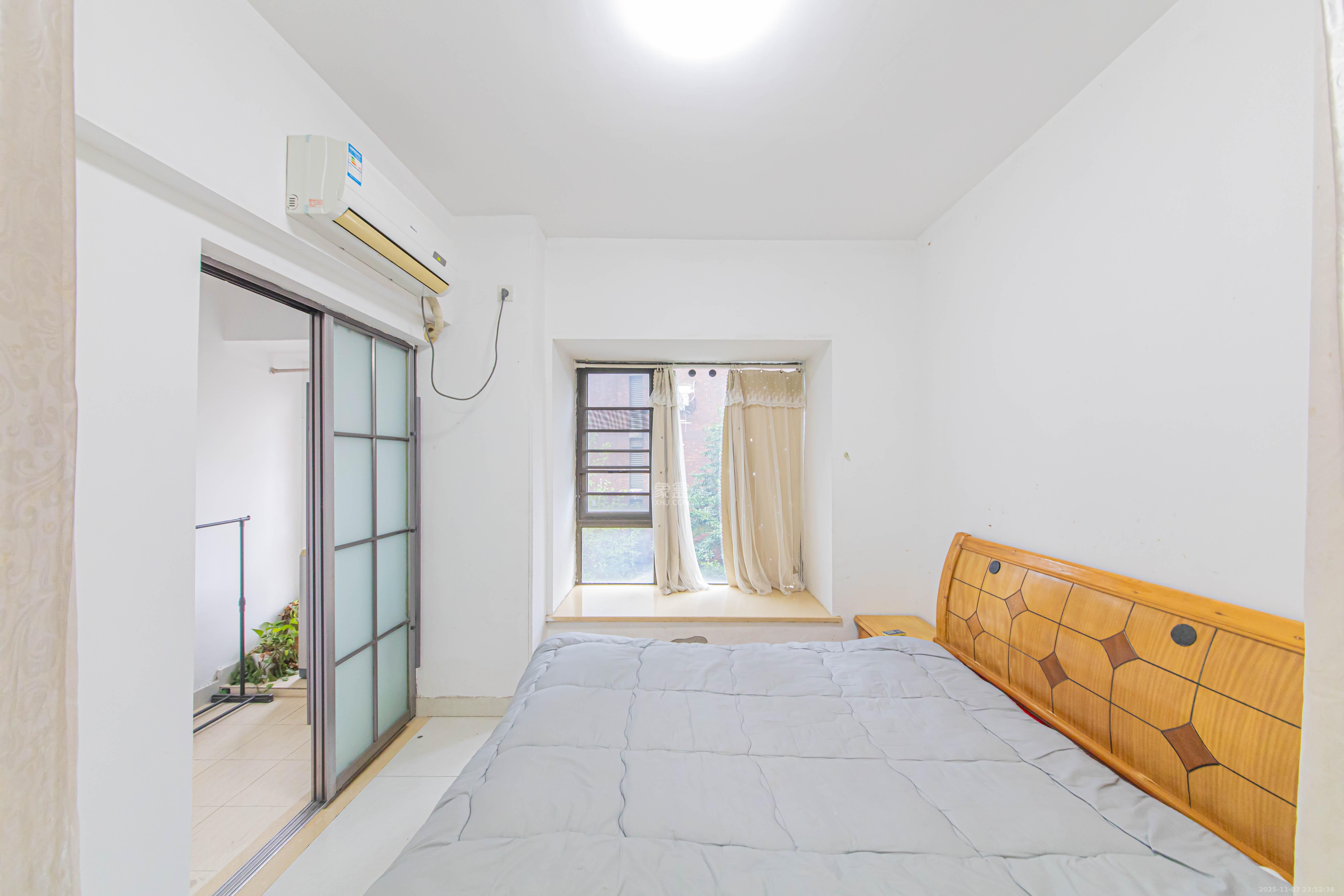 绿地公馆(绿地名邸) 1室1厅1卫 45.0万 绿地公馆(绿地名邸) 1室1厅1卫 45.0万卧室