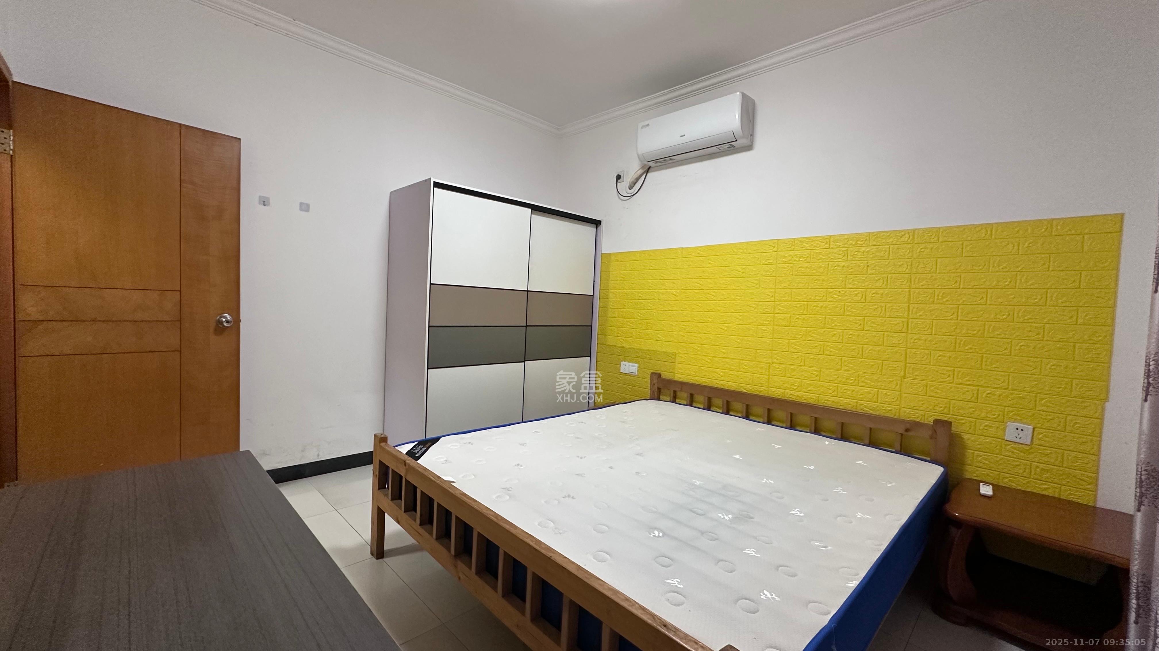 茶山馨苑 3室2厅1卫 2300.0元/月 茶山馨苑 3室2厅1卫 2300.0元/月室内图