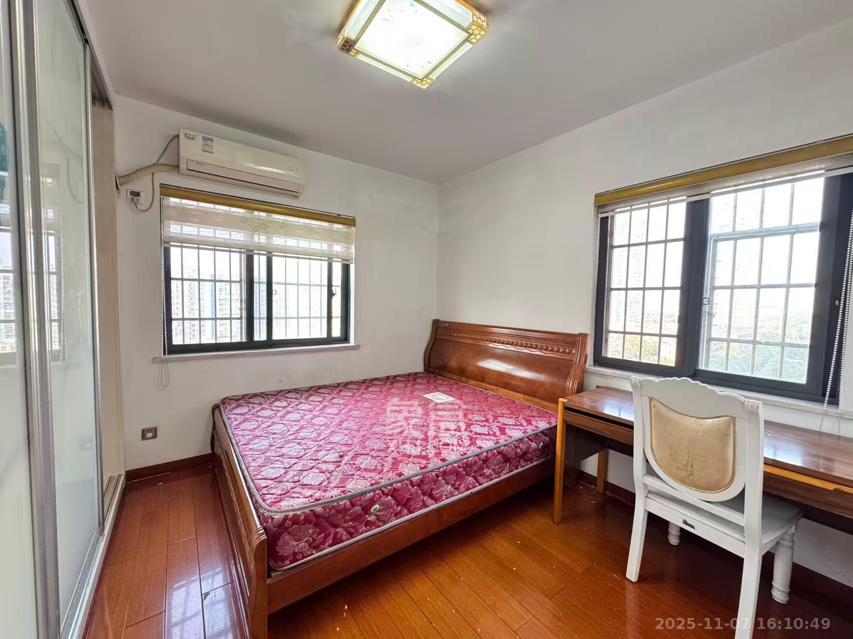 上峰苑(兰亭玥岛) 2室1厅1卫 2000.0元/月 上峰苑(兰亭玥岛) 2室1厅1卫 2000.0元/月室内图