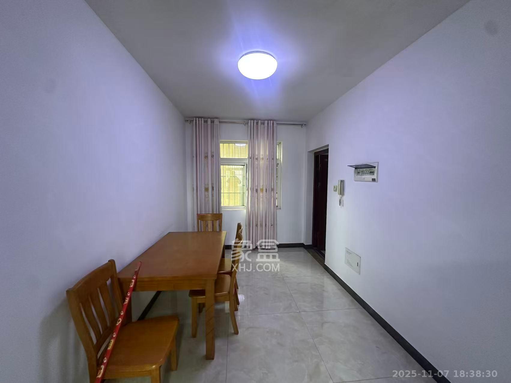 星城新宇瑞景苑（景塘苑）  3室2厅1卫    2100.0元/月室内图