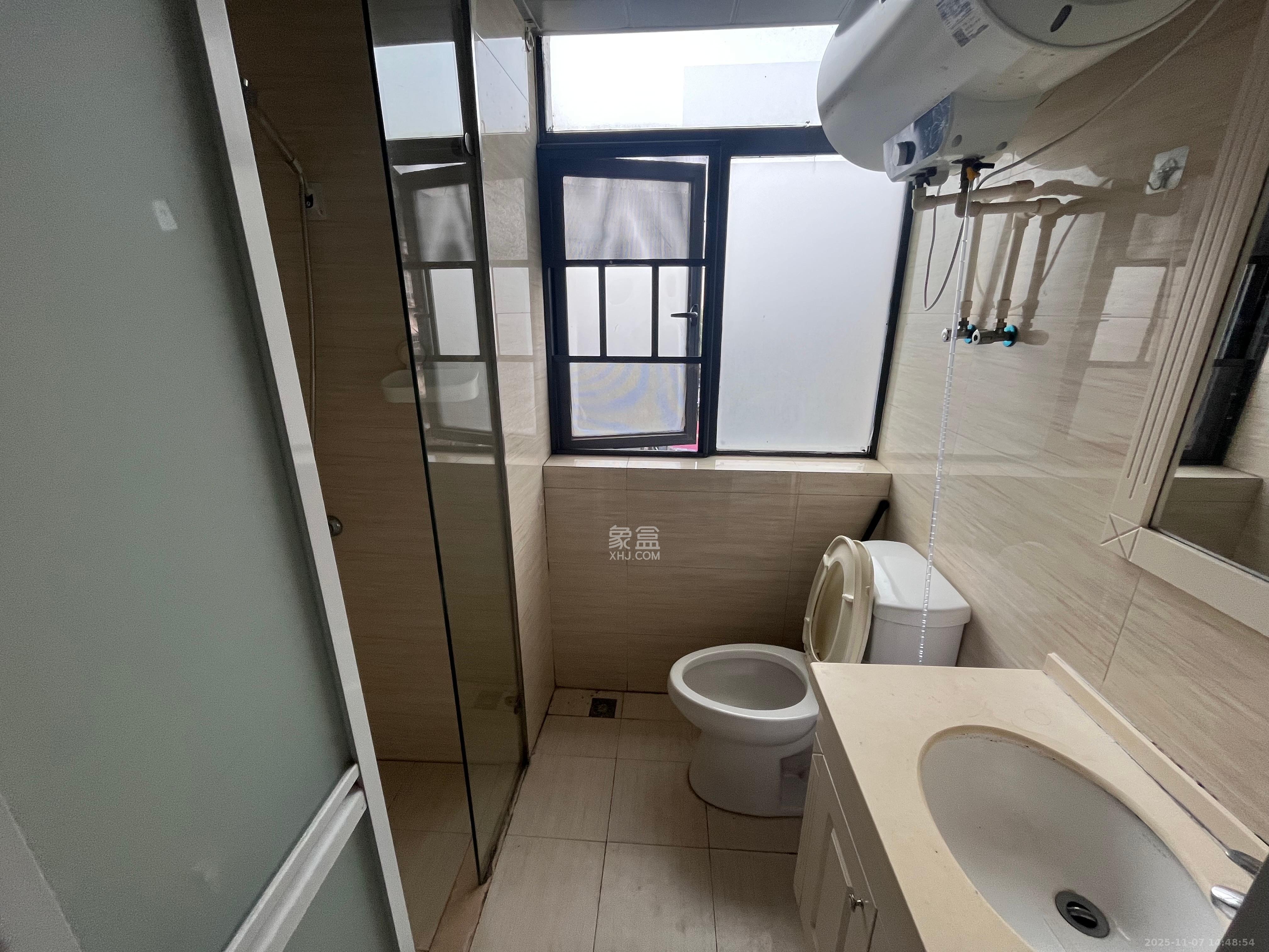 中建木莲工社  1室1厅1卫    1400.0元/月室内图