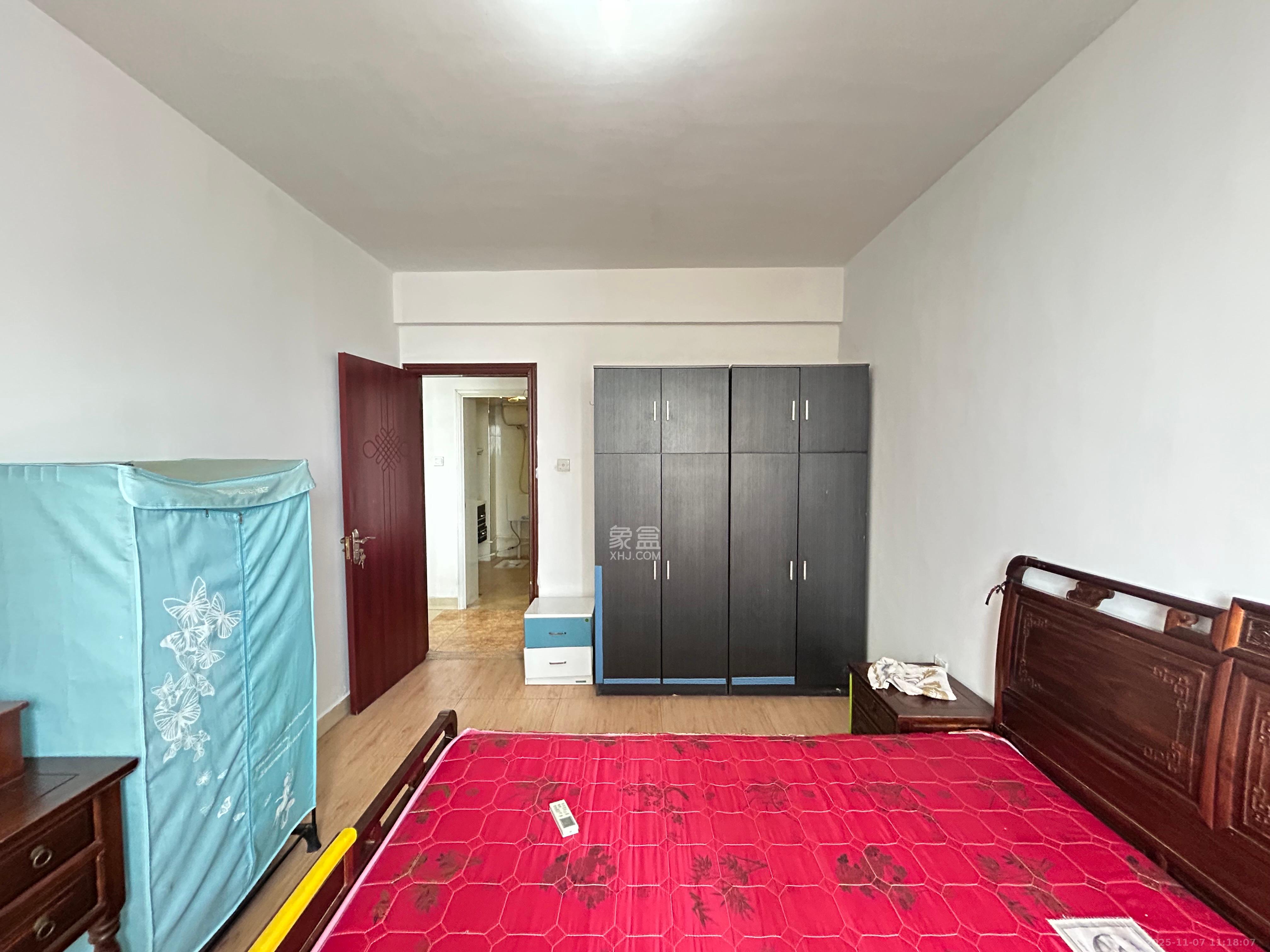 香江锦城  2室2厅1卫    2500.0元/月室内图