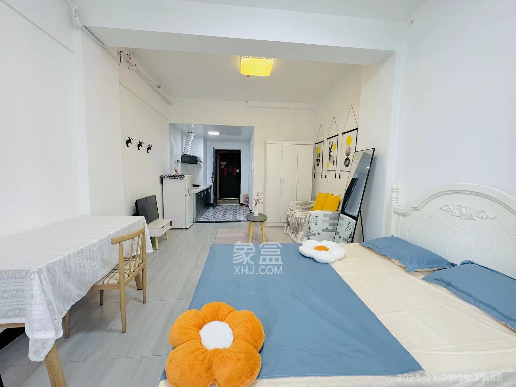 芙蓉万国城MOMA(卓越汇富苑) 1室1厅1卫 1200.0元/月 芙蓉万国城MOMA(卓越汇富苑) 1室1厅1卫 1200.0元/月室内图