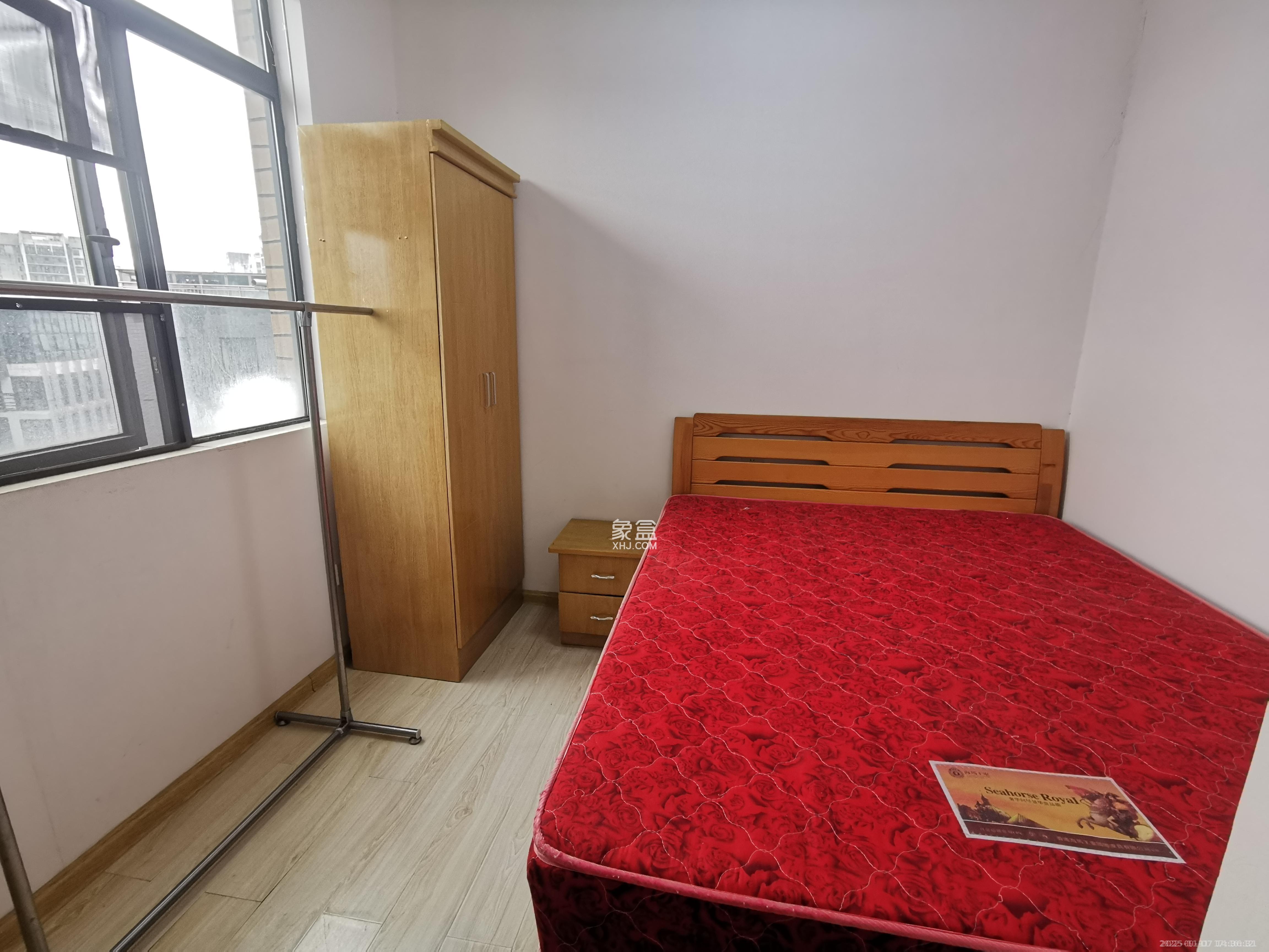 阳光100三期  2室2厅1卫    2200.0元/月室内图