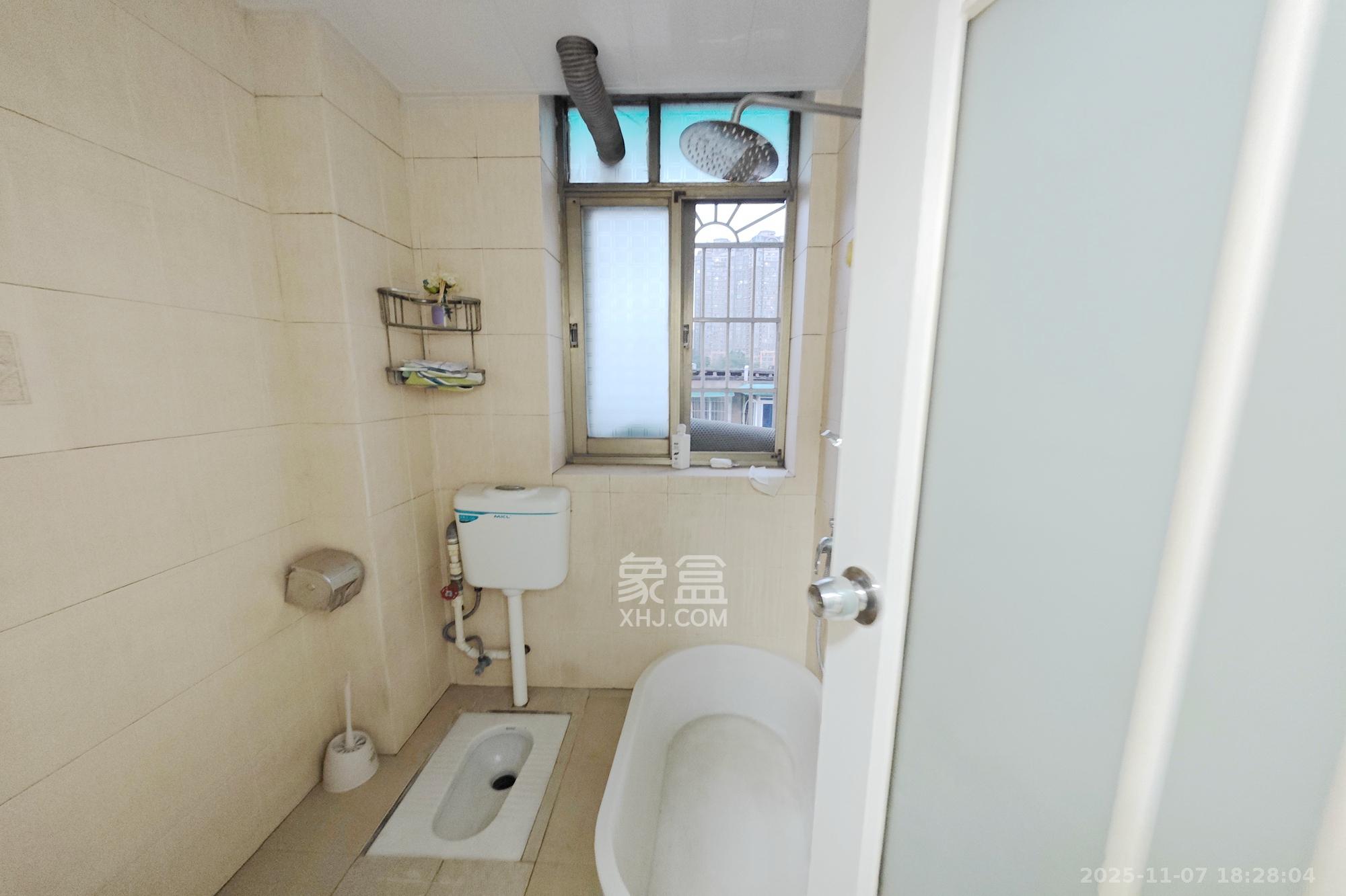 赤岗小区(一二三片) 3室2厅1卫 49.8万 赤岗小区(一二三片) 3室2厅1卫 49.8万其他