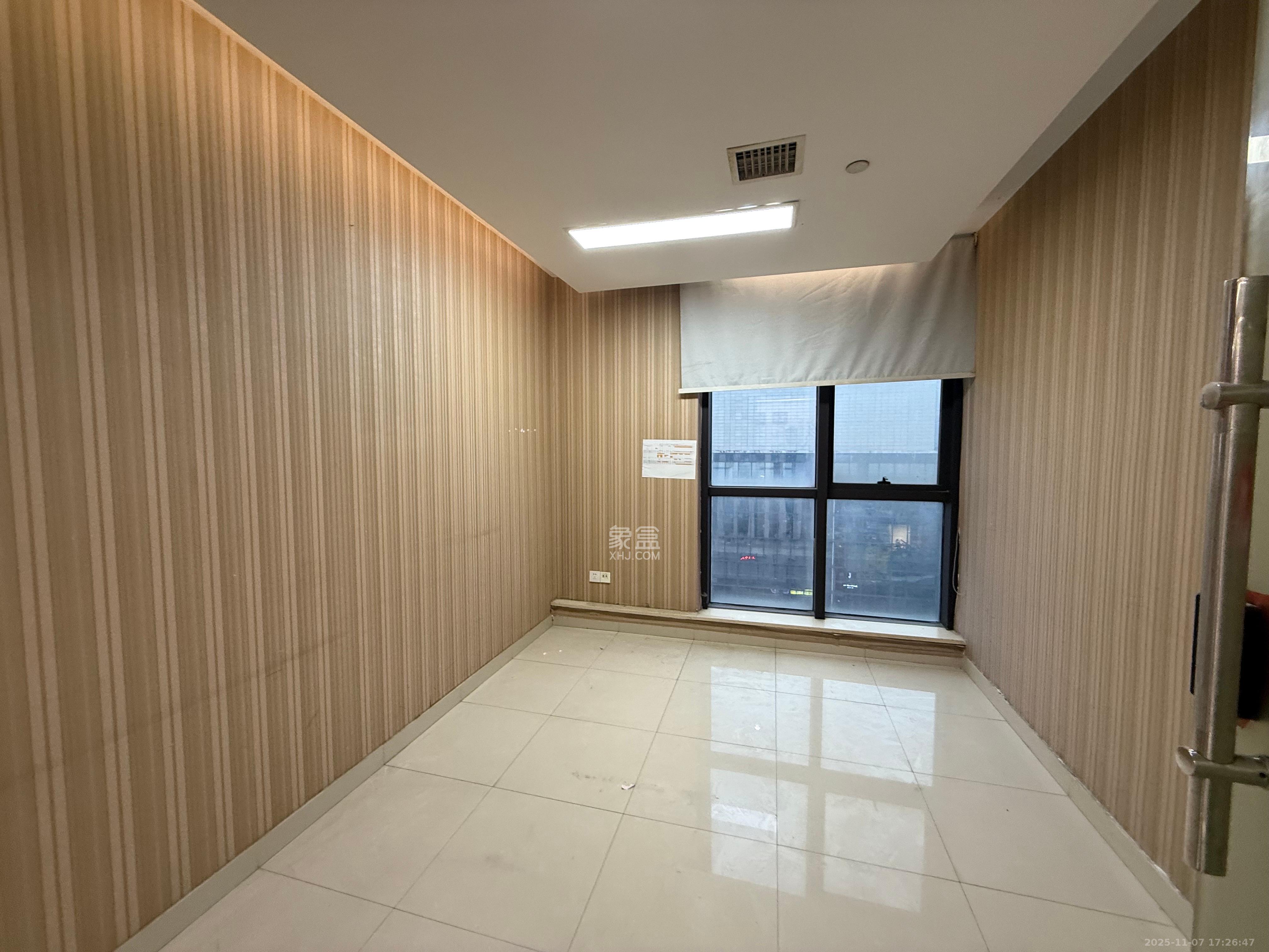 金科时代中心   300.0㎡      6000.0元/月室内图