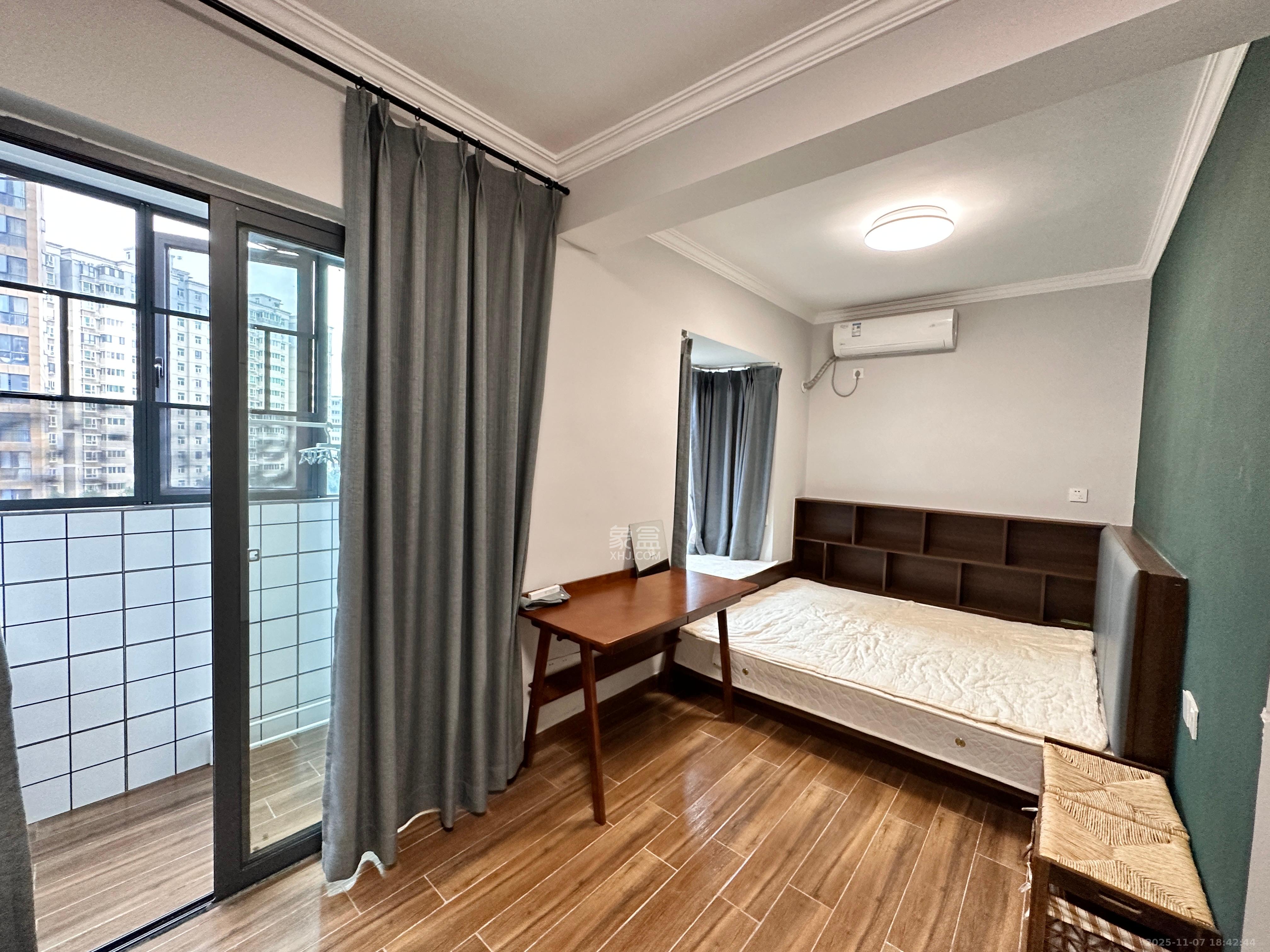 吉泰园安置小区  1室1厅1卫    2400.0元/月室内图