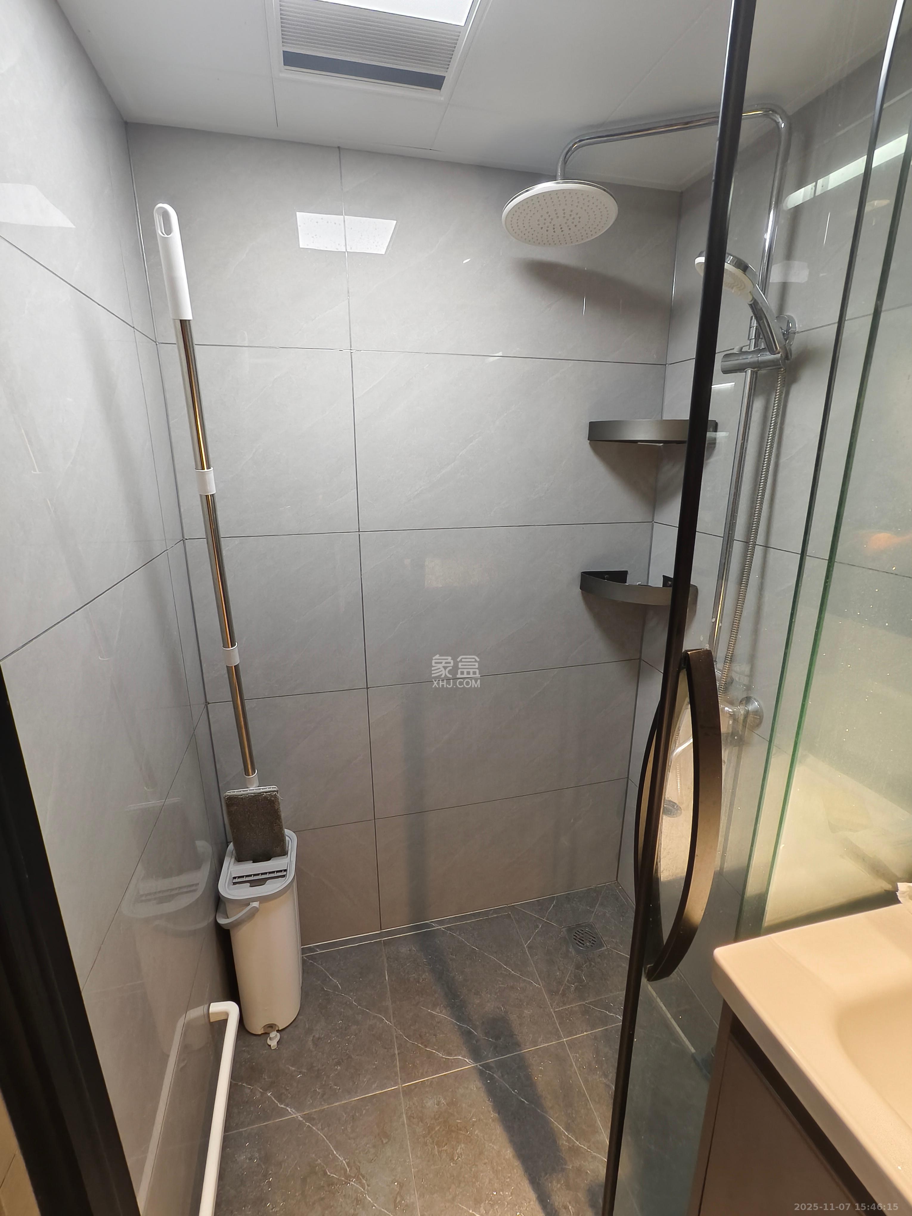 藏珑湖上公馆 1室1厅1卫 3200.0元/月 藏珑湖上公馆 1室1厅1卫 3200.0元/月室内图