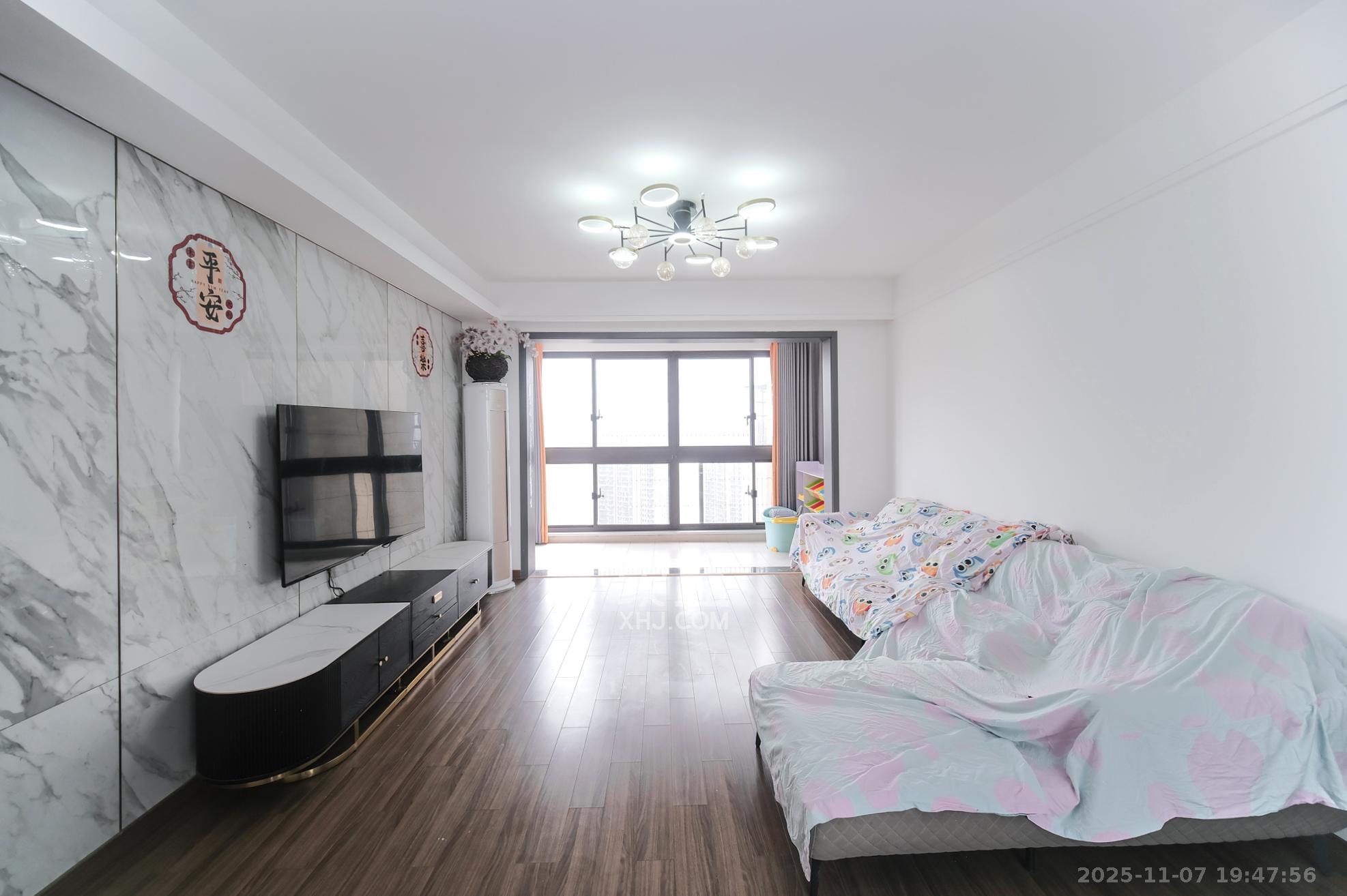 保利香槟国际  5室2厅2卫    116.0万