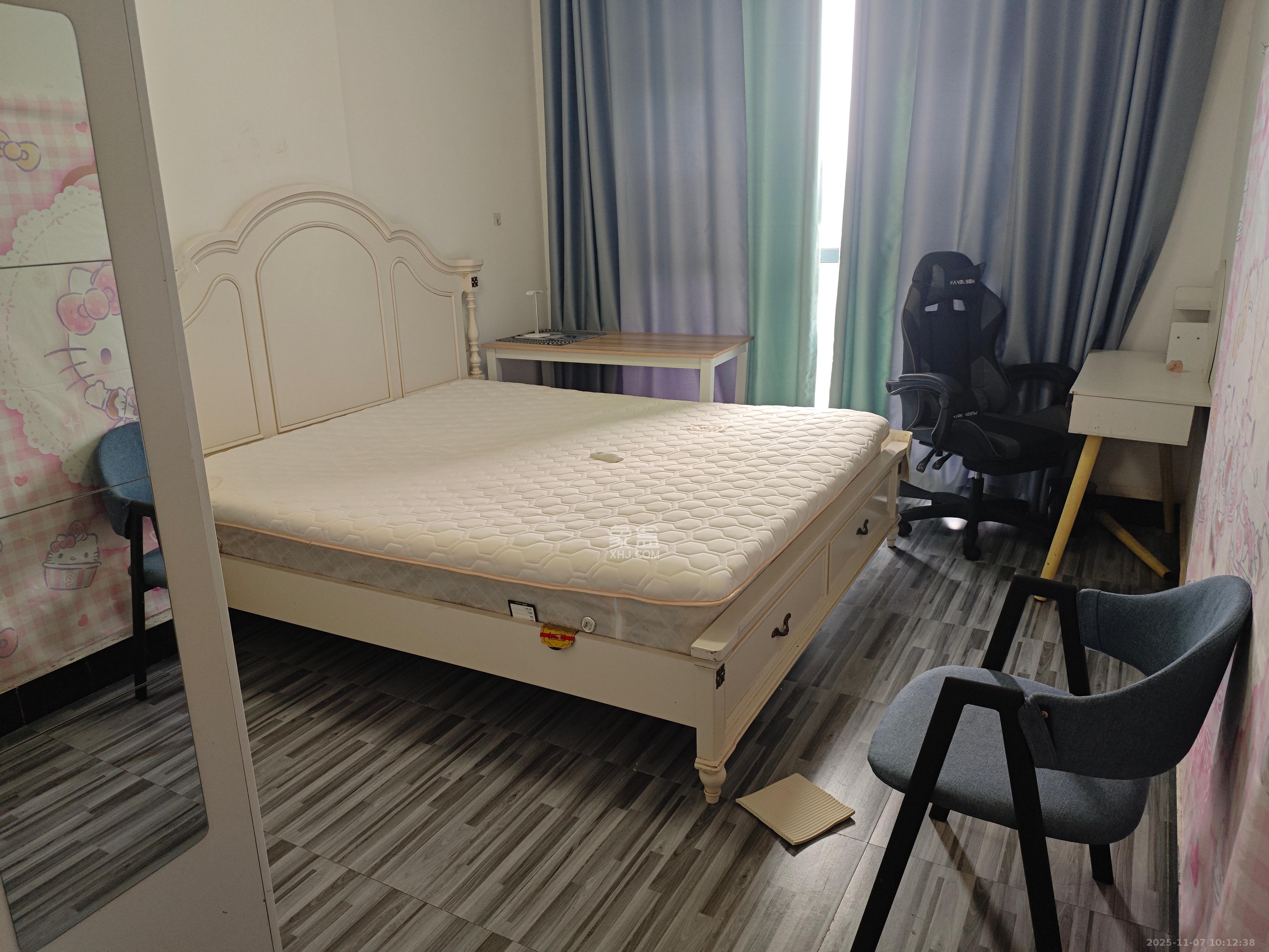 江南华府  1室1厅1卫    1600.0元/月