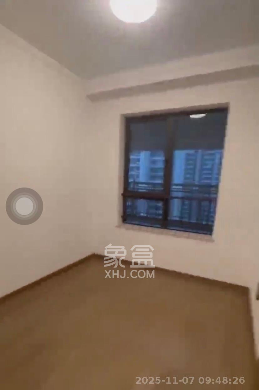 龙湖铂金中心（龙湖春江郦城）  3室2厅2卫    4500.0元/月室内图