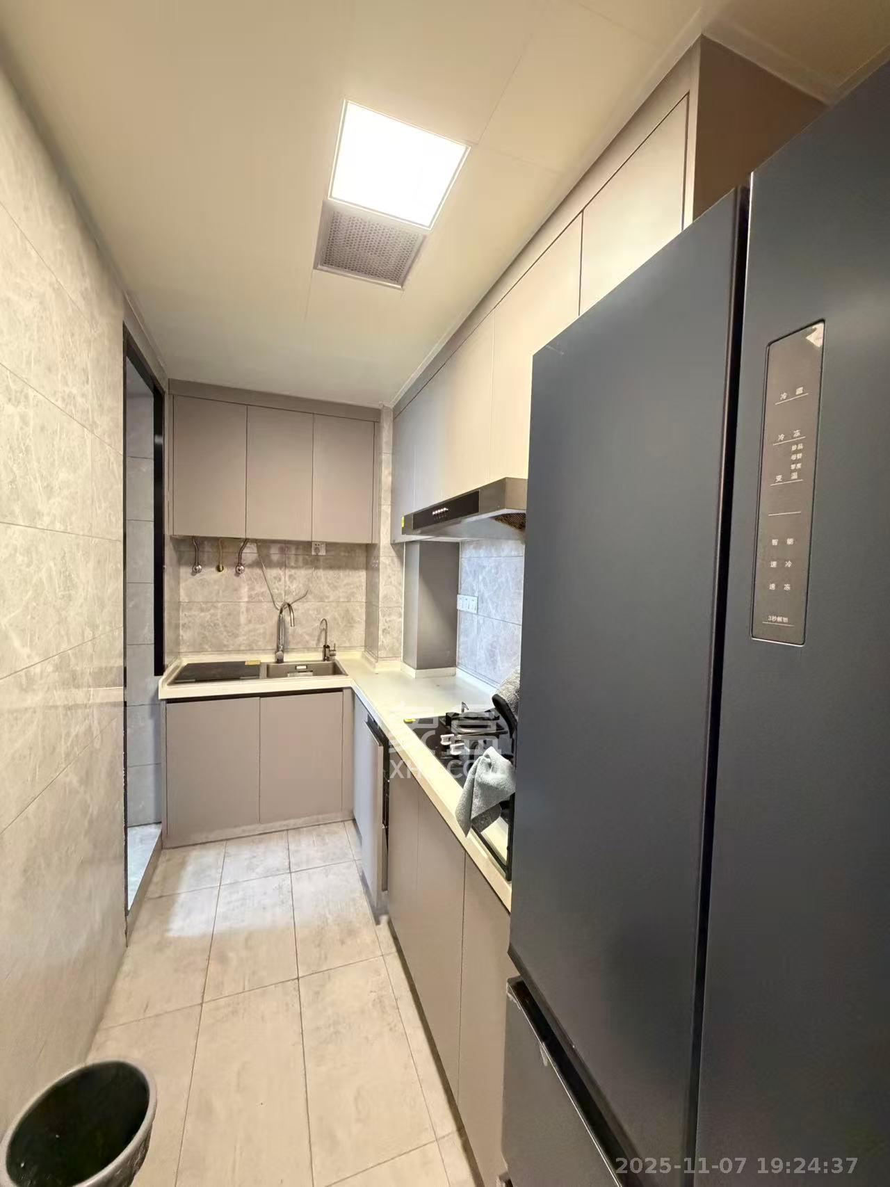 金茂建发观悦  3室2厅2卫    3200.0元/月室内图