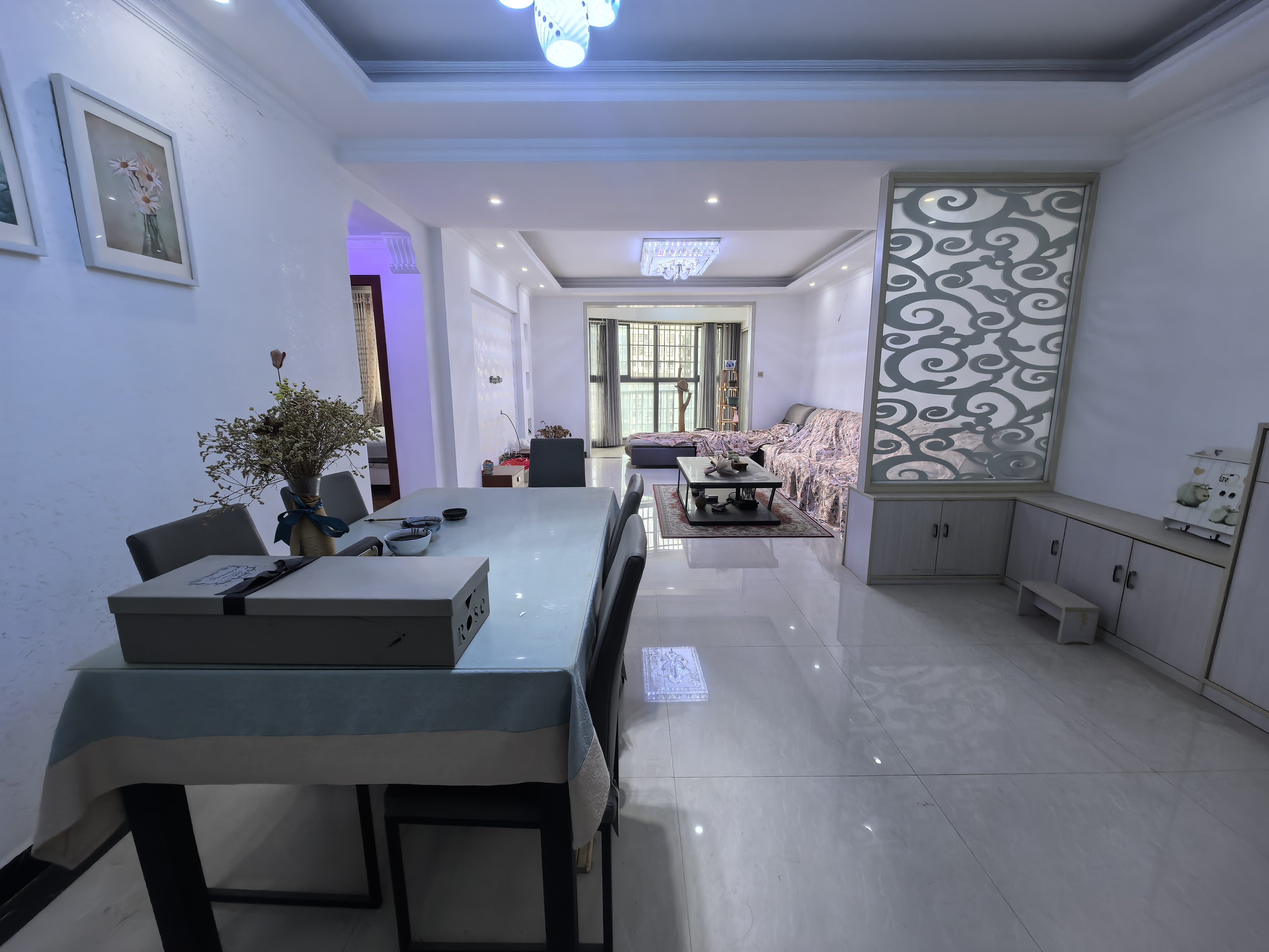 熙城春天  3室2厅2卫    52.8万客厅