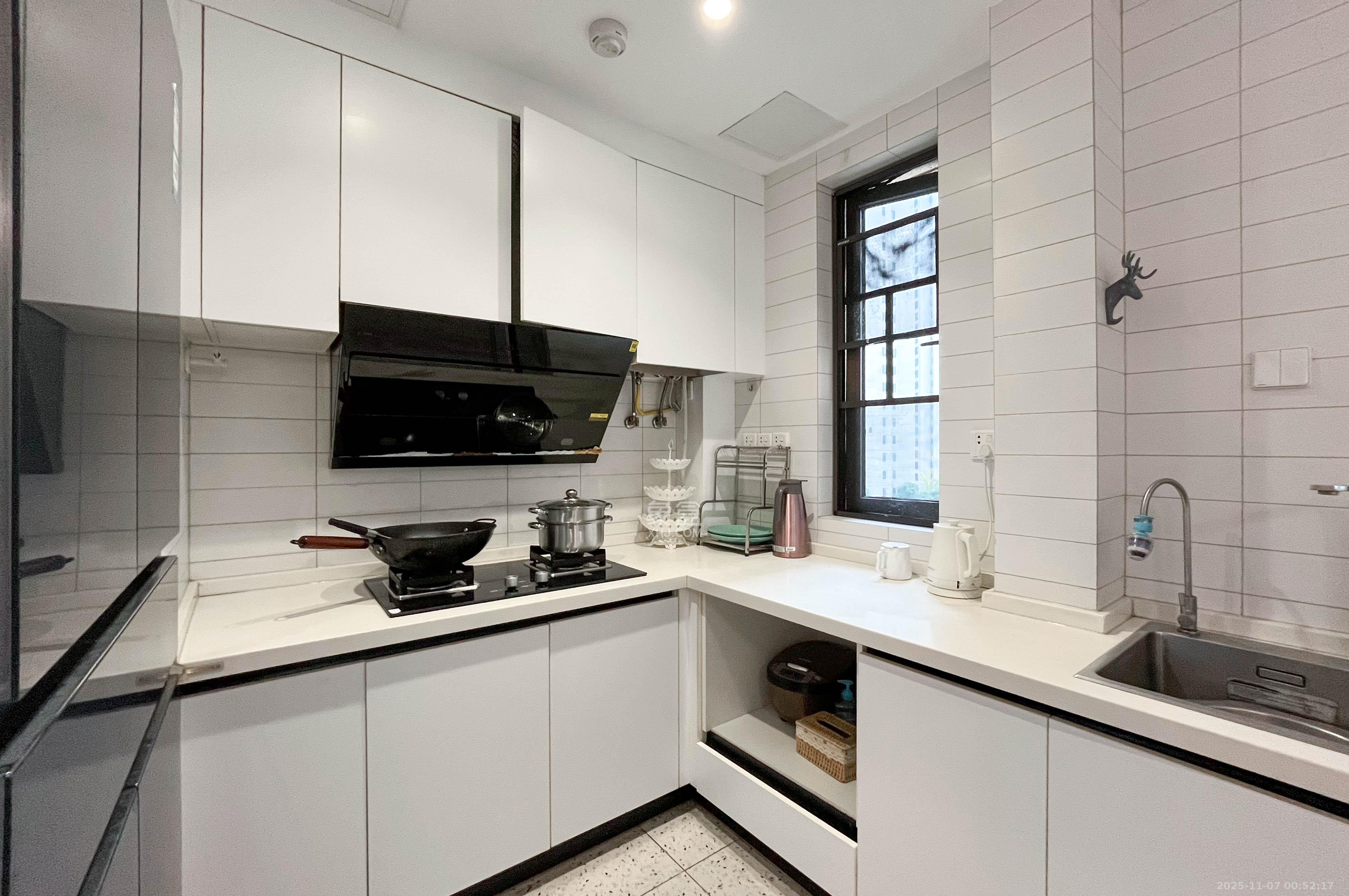 卓越浅水湾 4室2厅2卫 192.0万 卓越浅水湾 4室2厅2卫 192.0万厨房