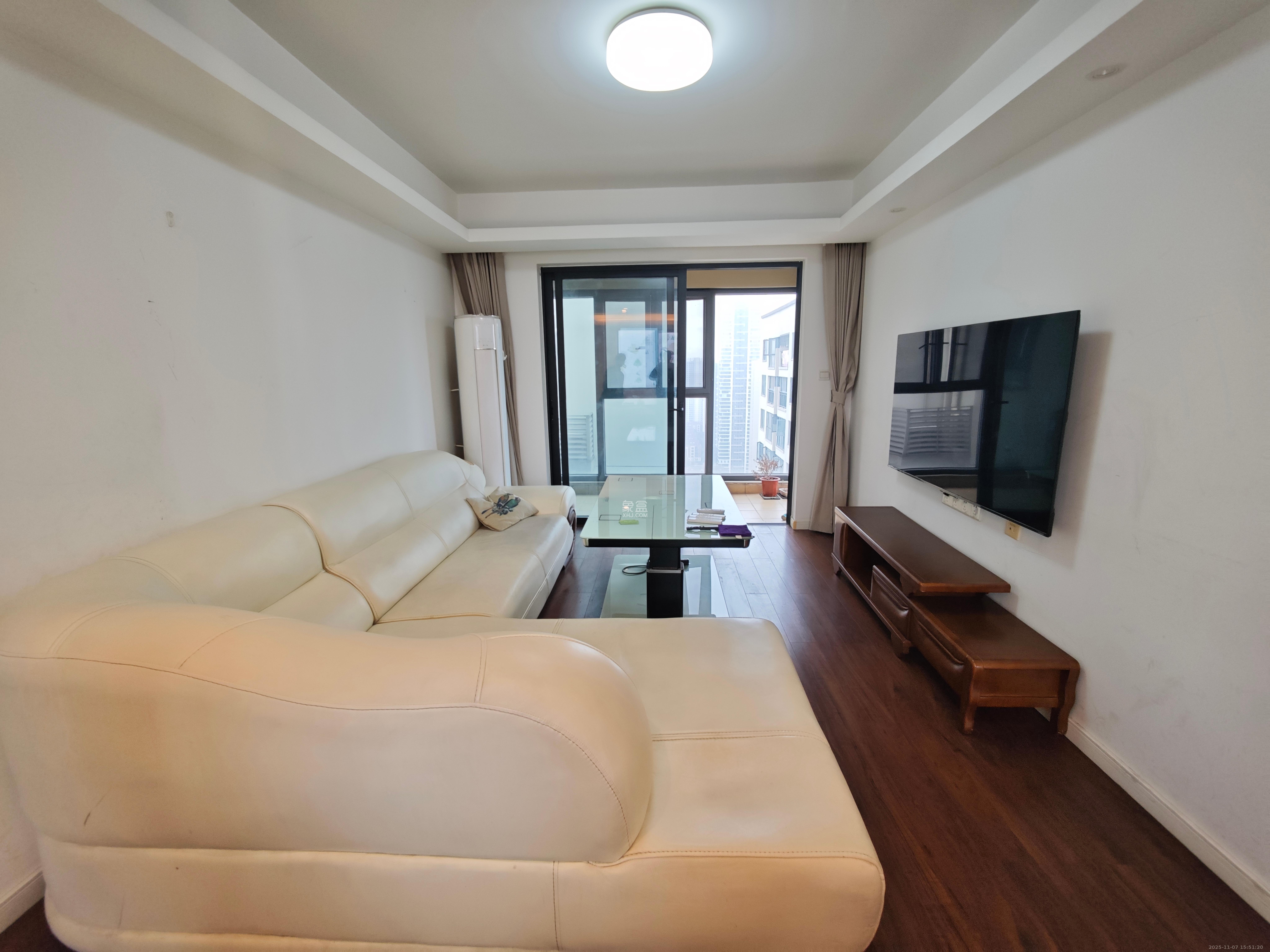 万科魅力之城观澜里  3室2厅1卫    2800.0元/月