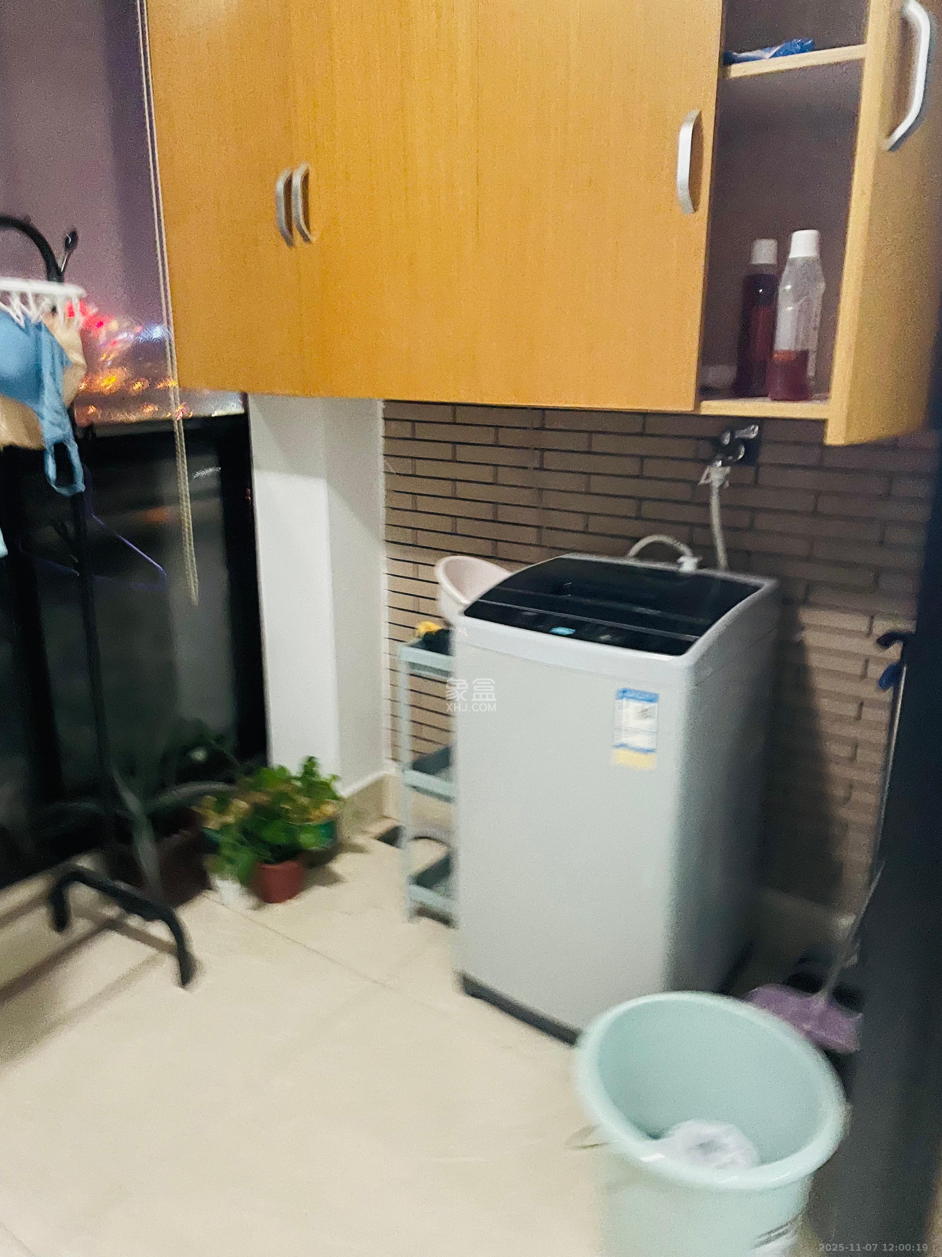 长大卧琥  1室1厅1卫    1200.0元/月室内图