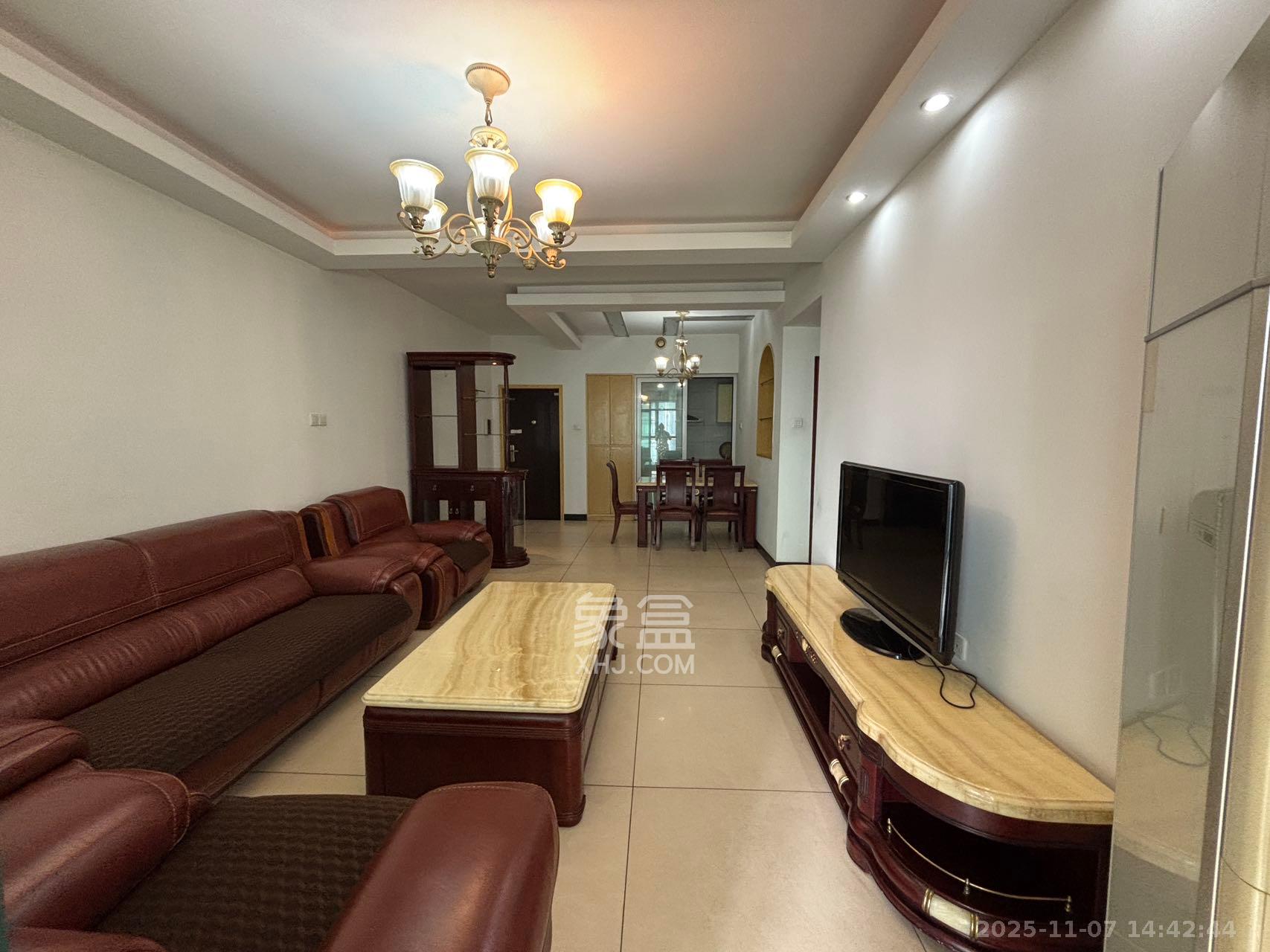 华盛新外滩  2室2厅1卫    3000.0元/月室内图