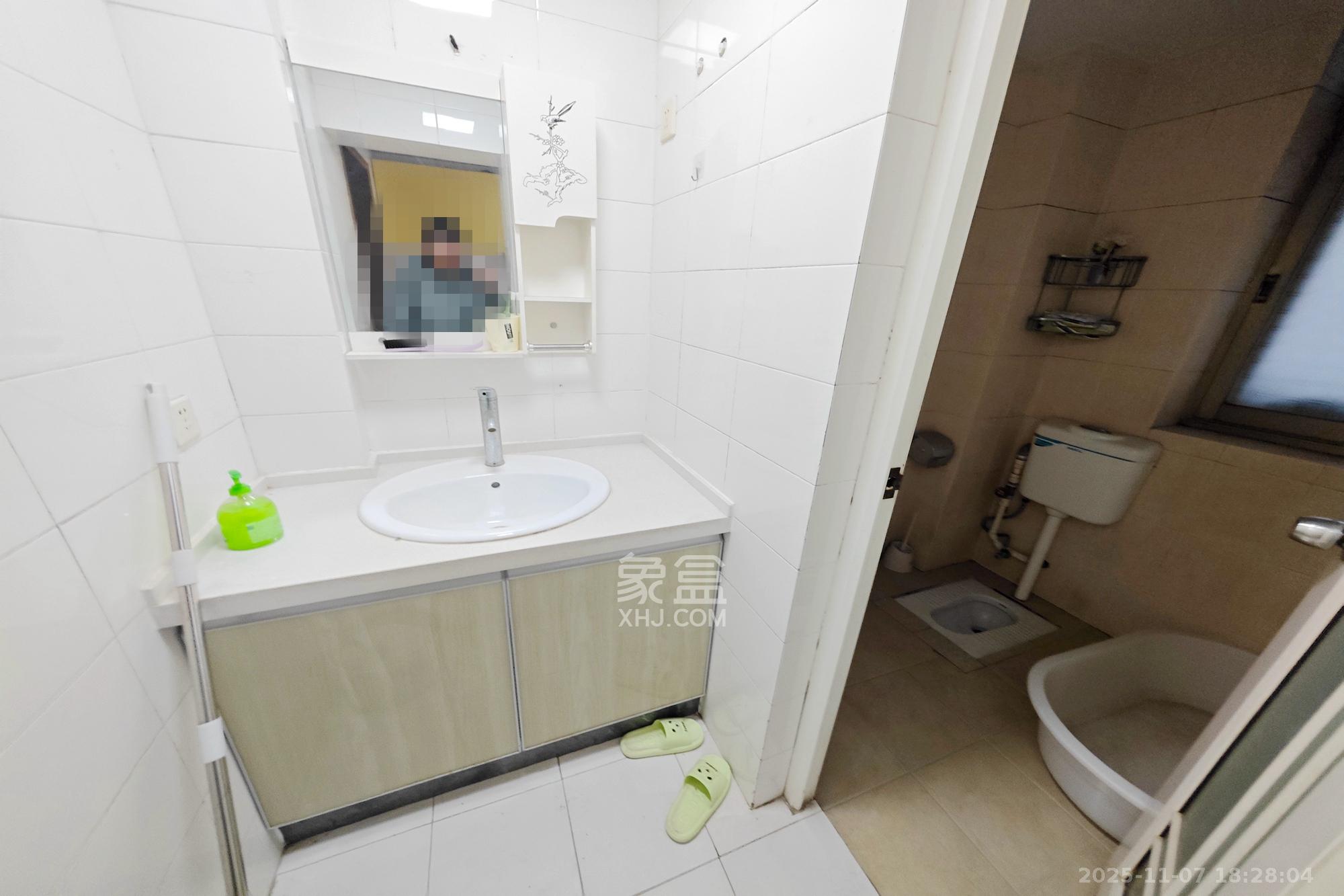 赤岗小区(一二三片) 3室2厅1卫 49.8万 赤岗小区(一二三片) 3室2厅1卫 49.8万其他