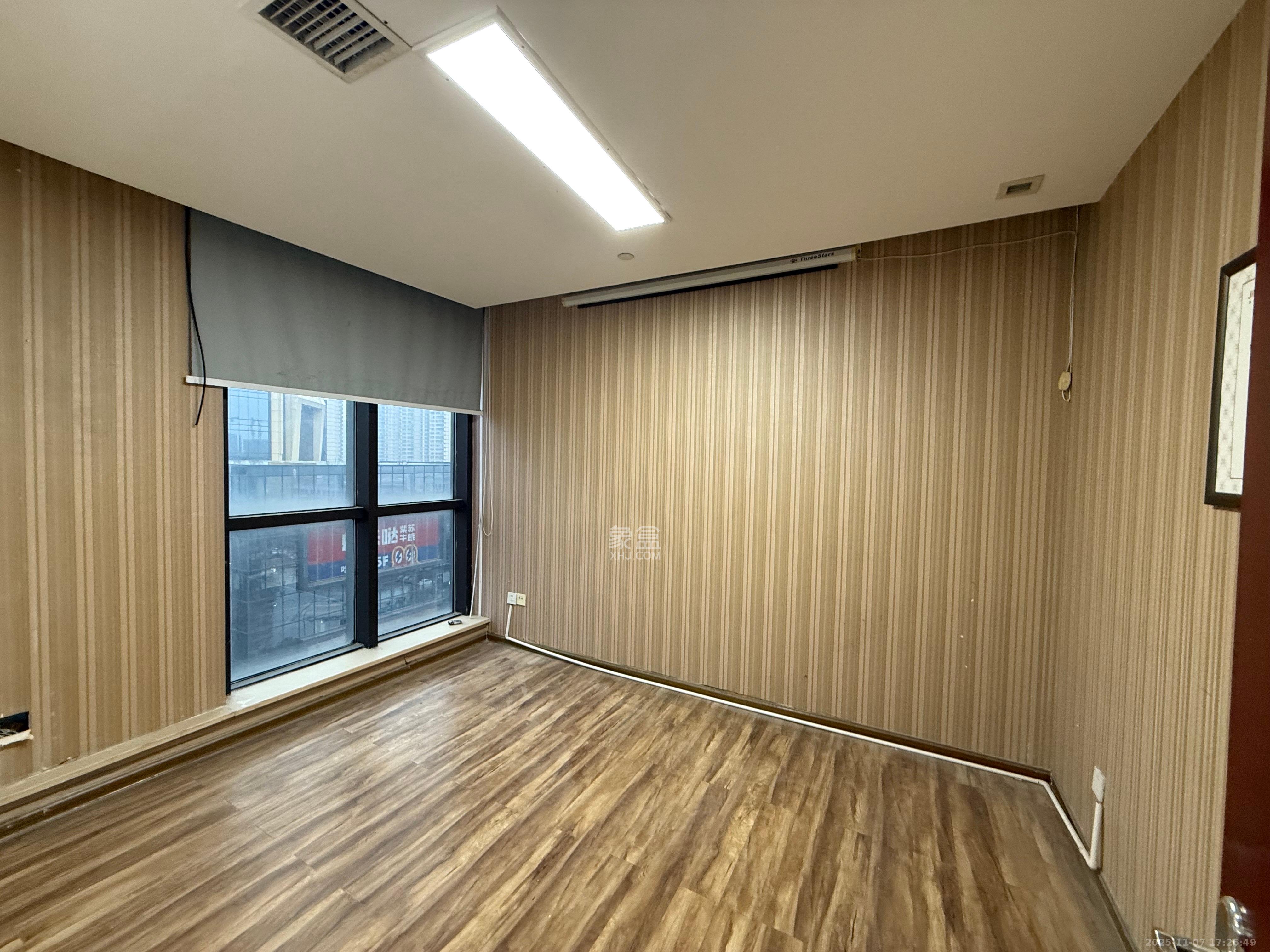 金科时代中心   300.0㎡      6000.0元/月室内图